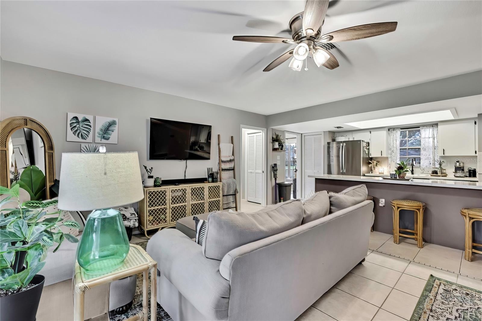 SPRING HILL - Residential