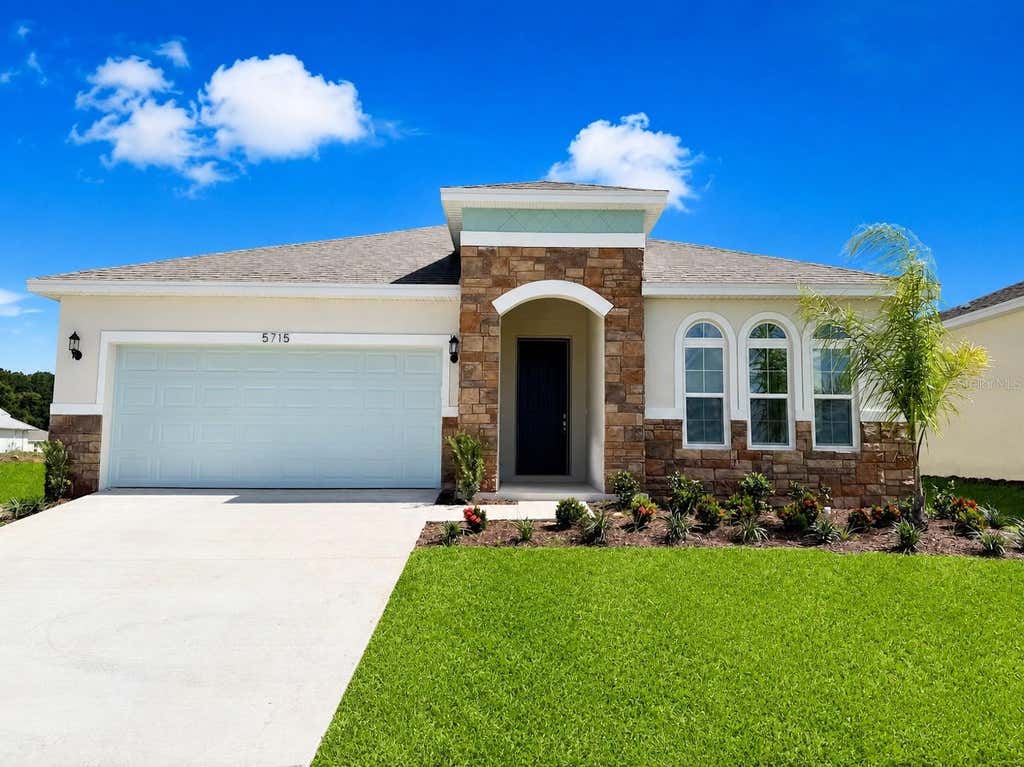 Photo of 5715 Hiawassee Road, Okahumpka, FL 34762 (MLS # G5113916)