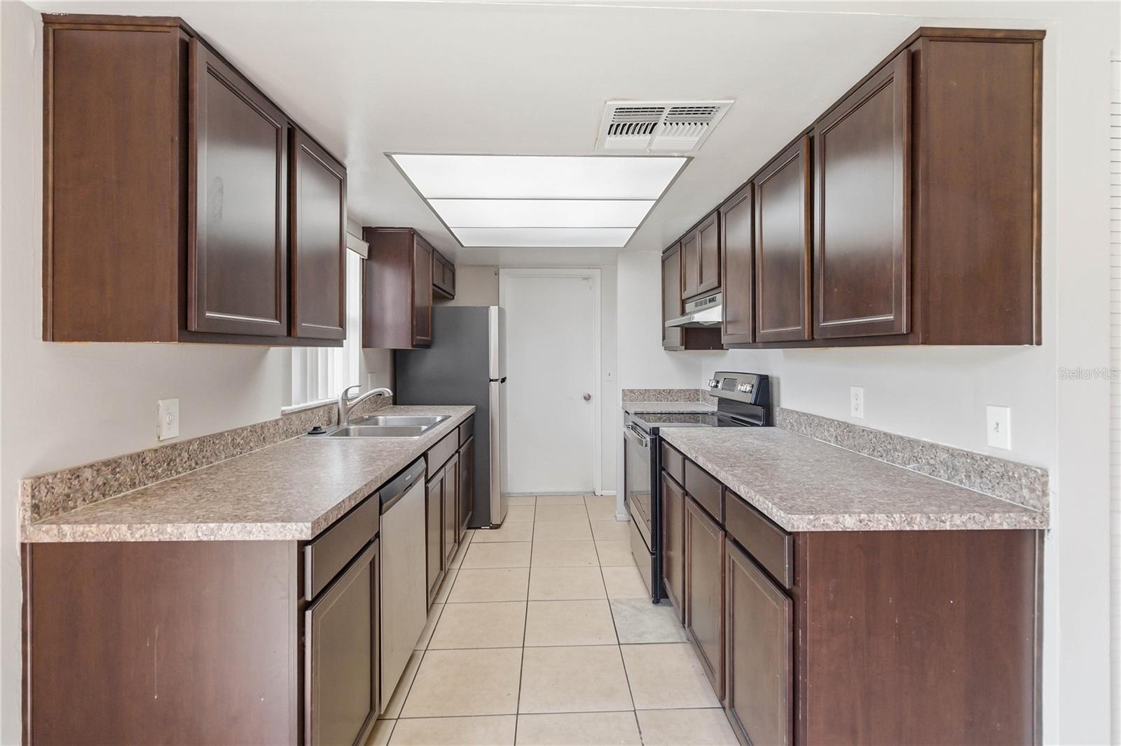MEADOW WOODS VILLAGE 01 - Residential