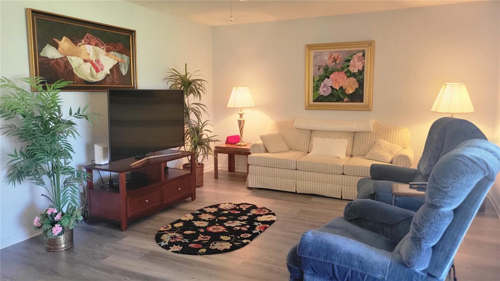 FAIRWAYS AT SILVER SPRINGS SHORES - Residential