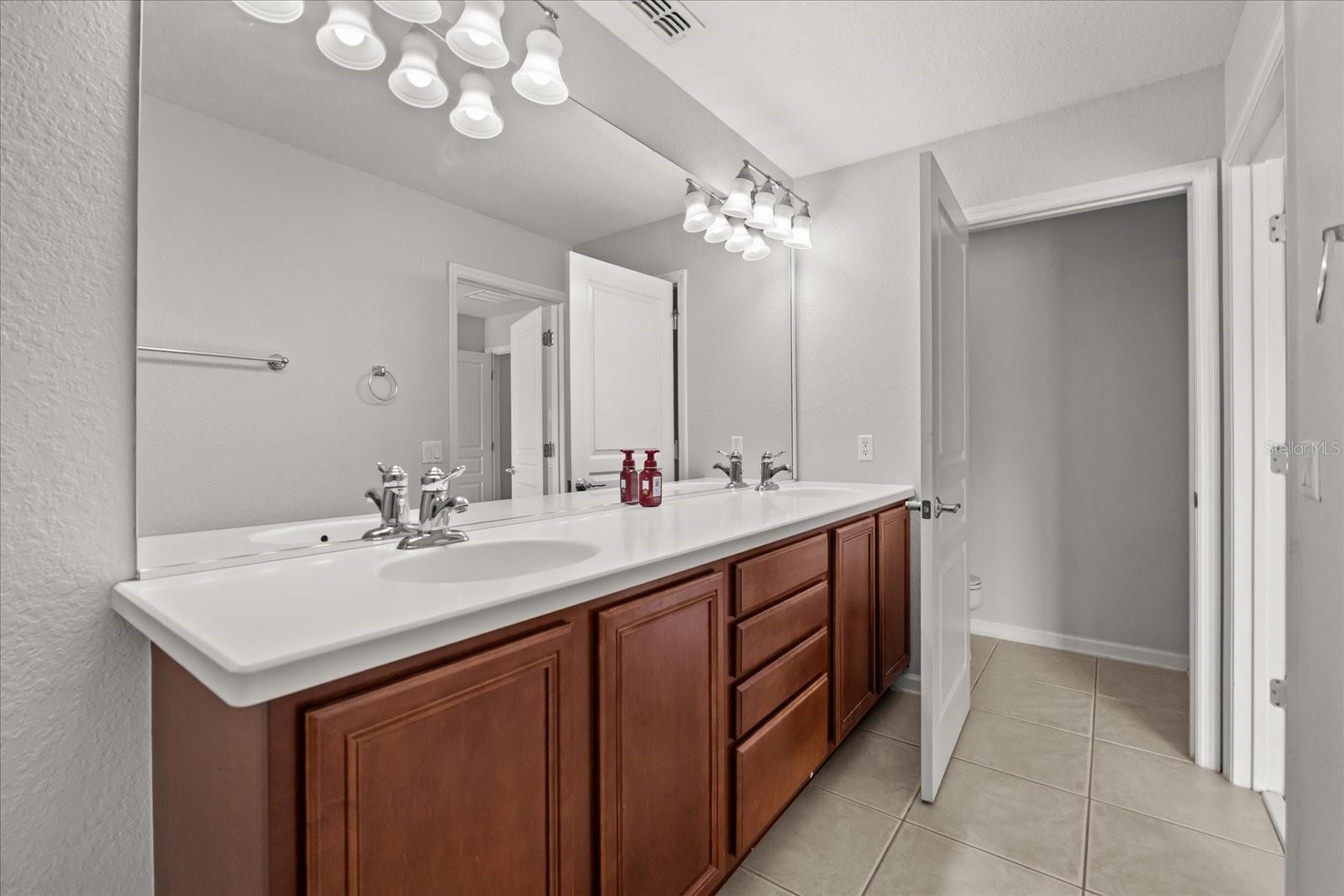 LAKE SAWYER SOUTH PH 03 - Residential