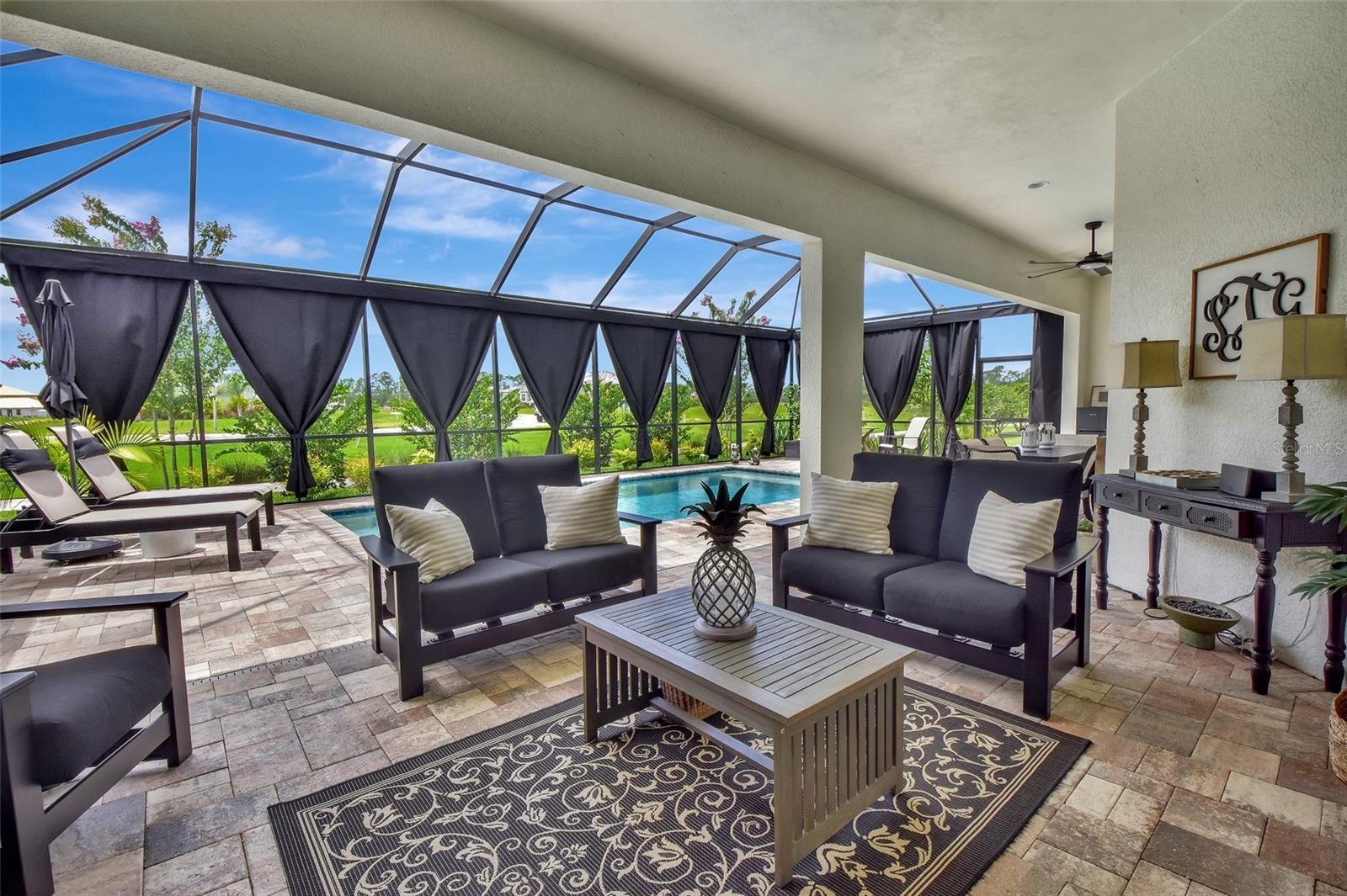 VERANO/VENETIAN BAY - Residential