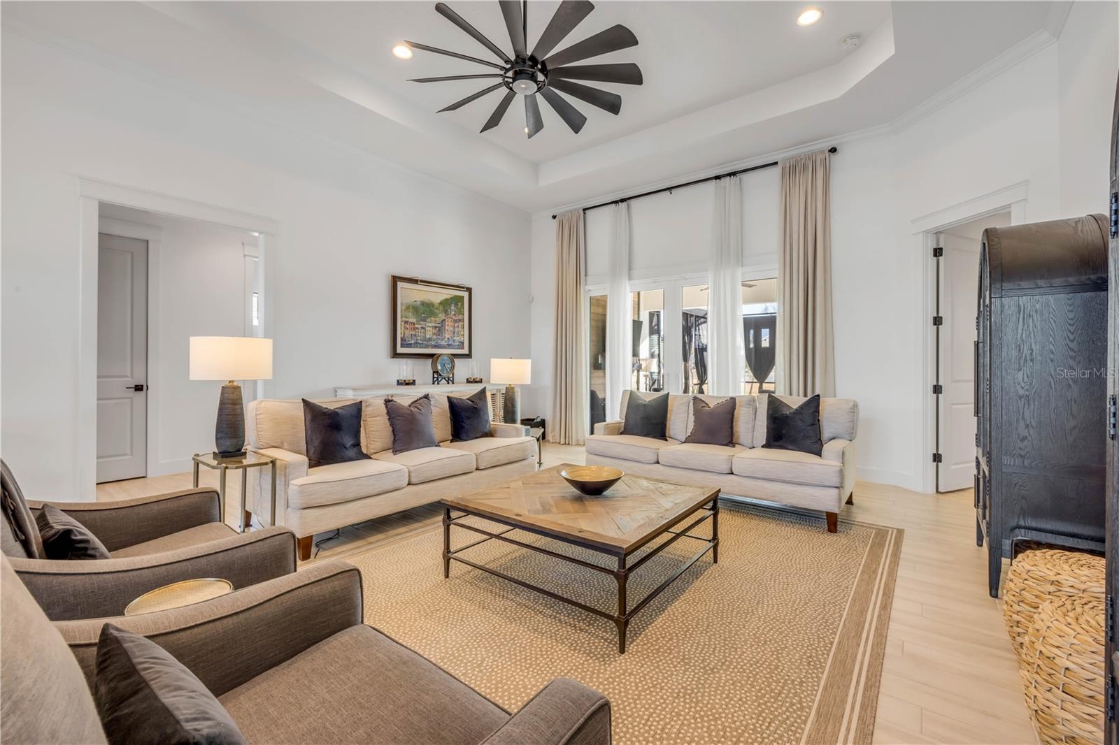 VERANO/VENETIAN BAY - Residential