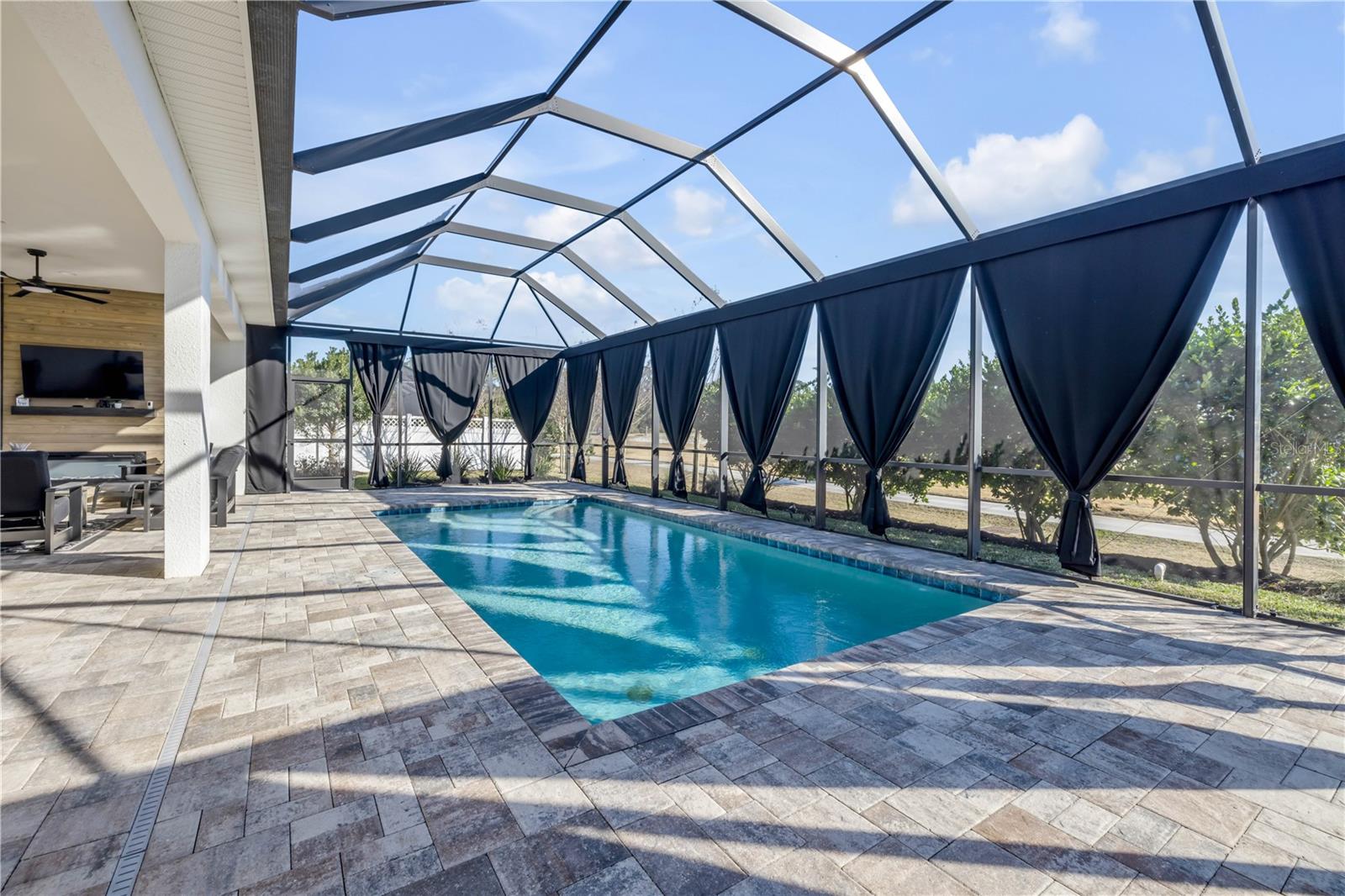 VERANO/VENETIAN BAY - Residential