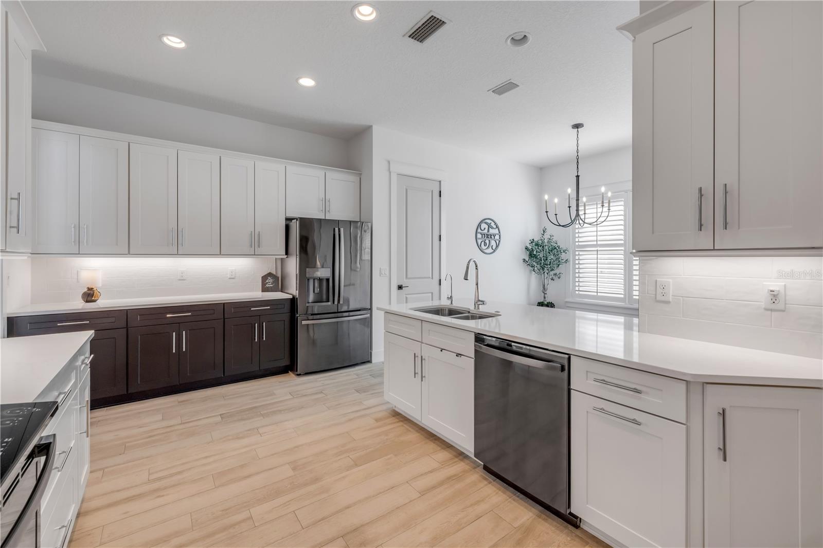 VERANO/VENETIAN BAY - Residential