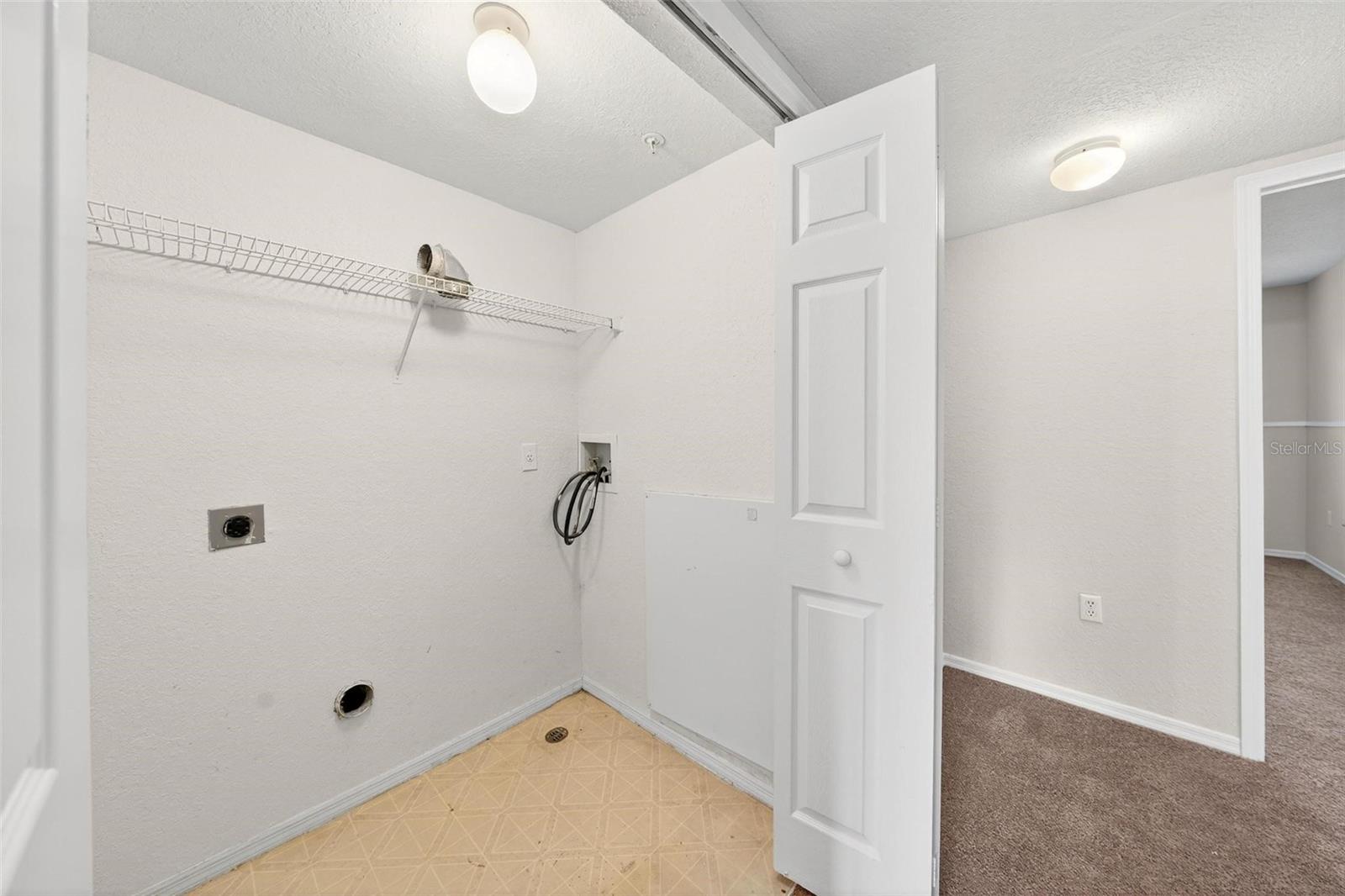 AUDUBON VILLAS/HUNTER CRK CONDO - Residential