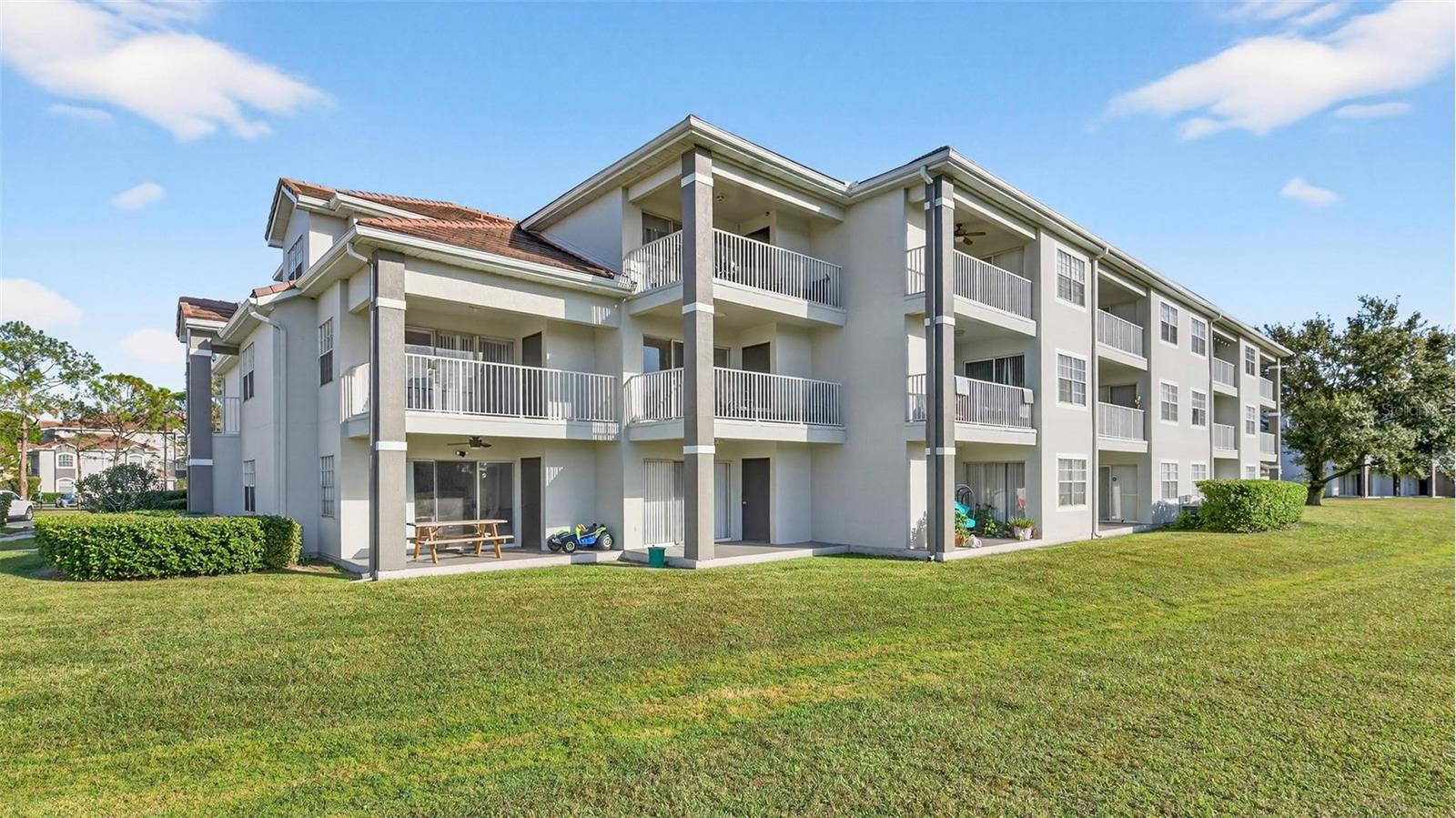 AUDUBON VILLAS/HUNTER CRK CONDO - Residential