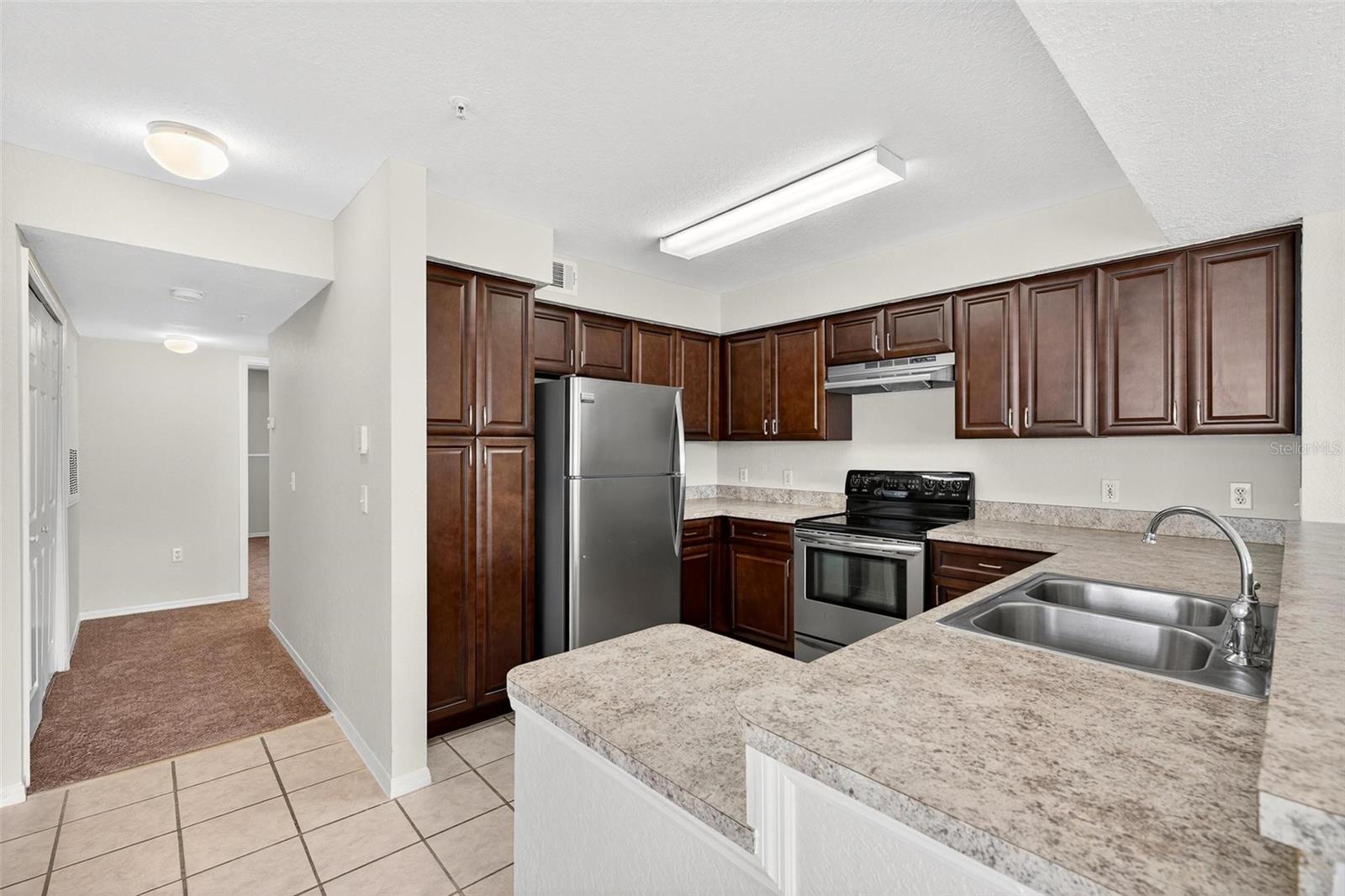 AUDUBON VILLAS/HUNTER CRK CONDO - Residential