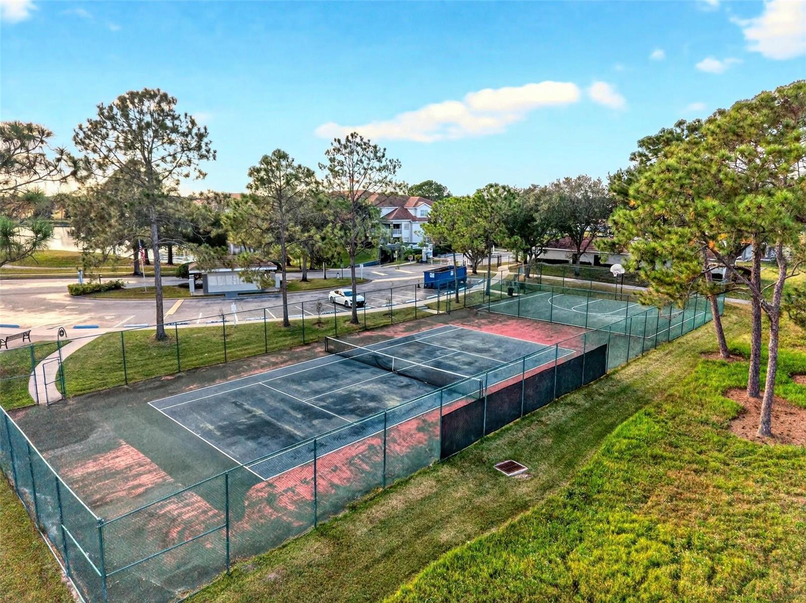 AUDUBON VILLAS/HUNTER CRK CONDO - Residential