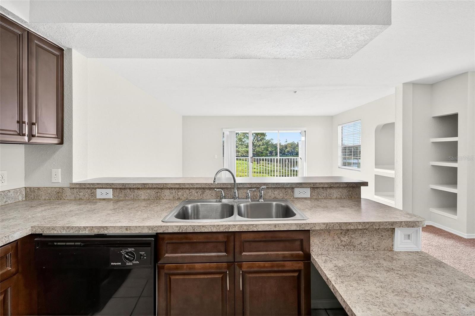 AUDUBON VILLAS/HUNTER CRK CONDO - Residential