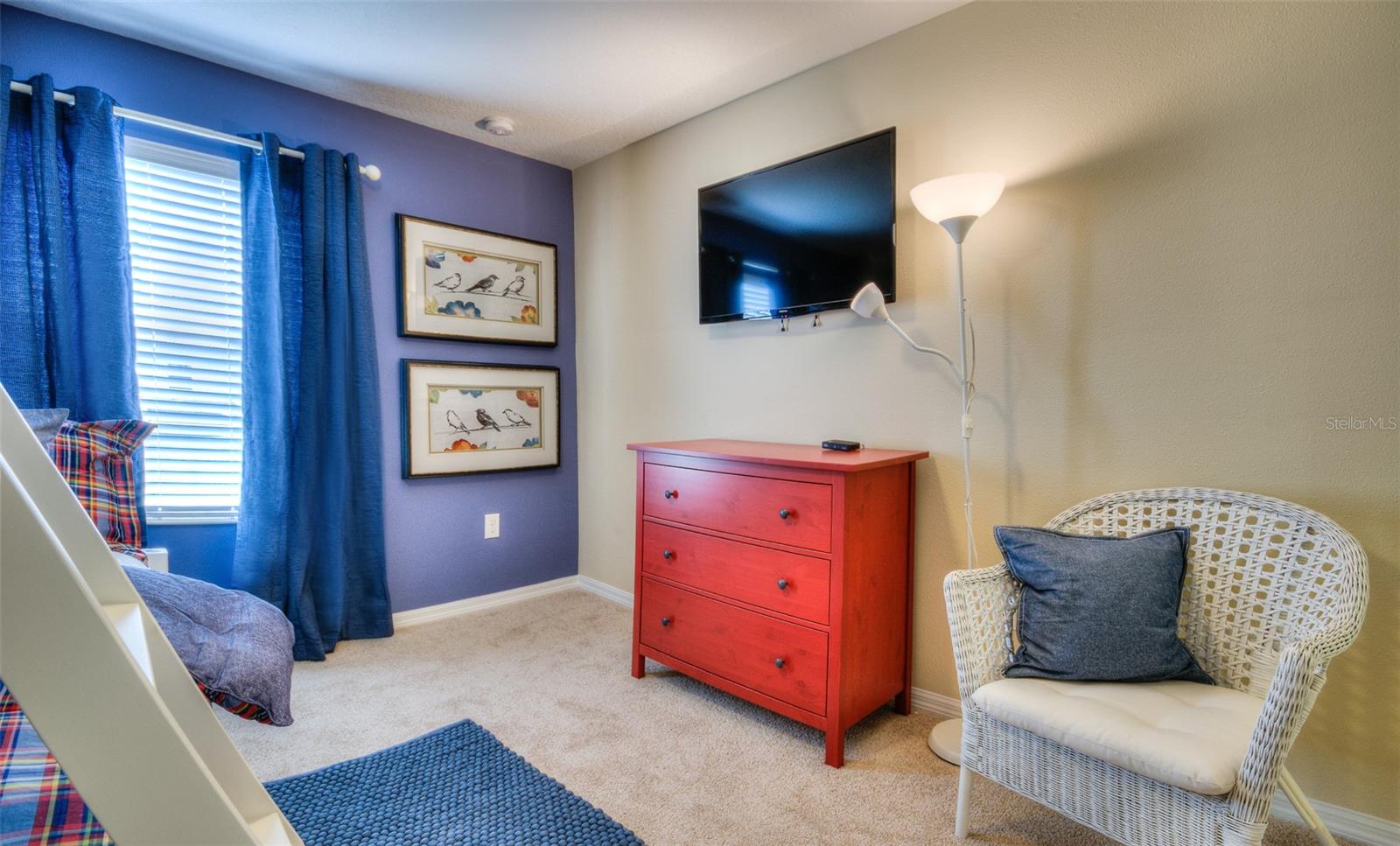 STOREY LAKE - Residential