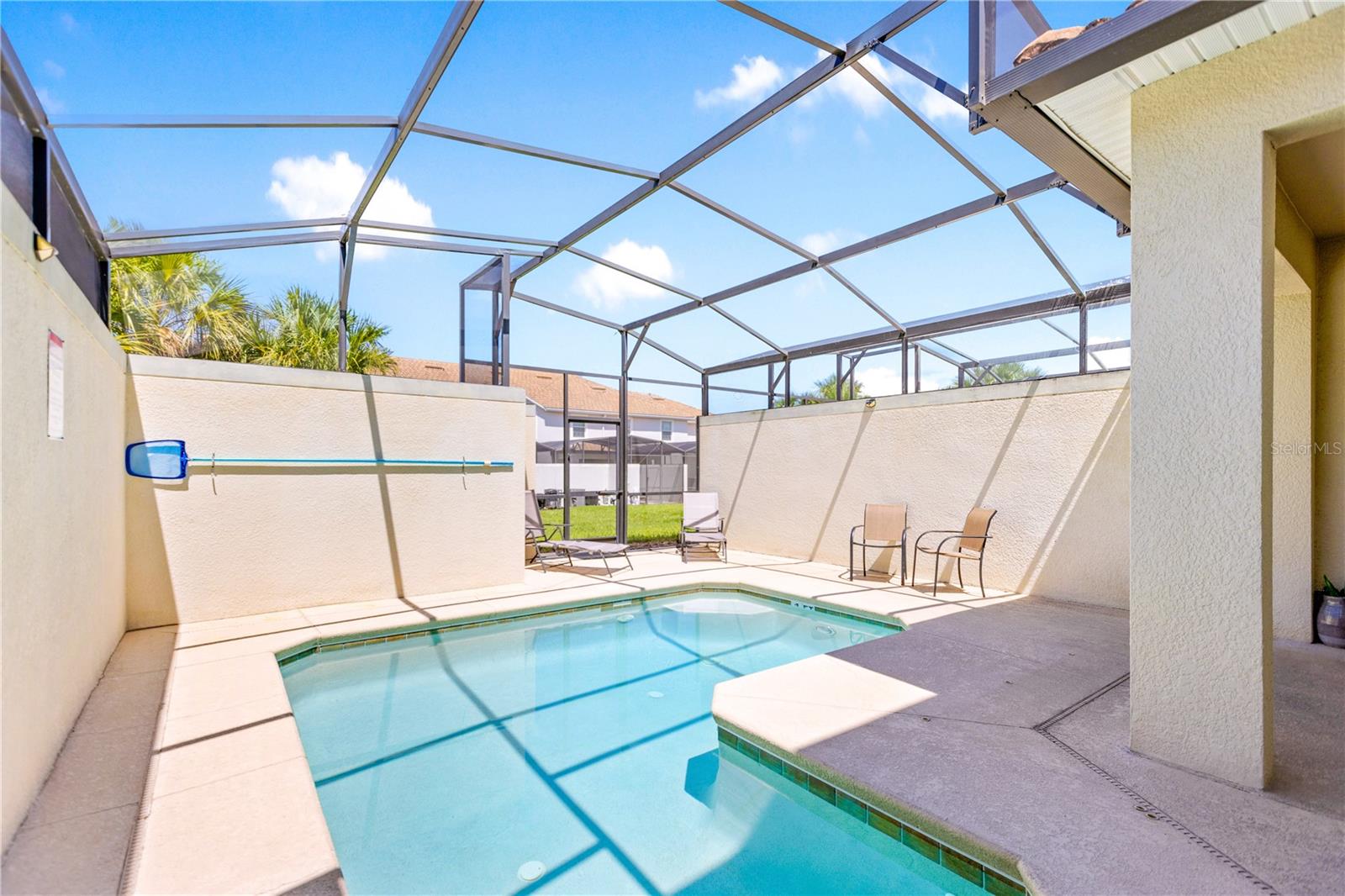 STOREY LAKE - Residential