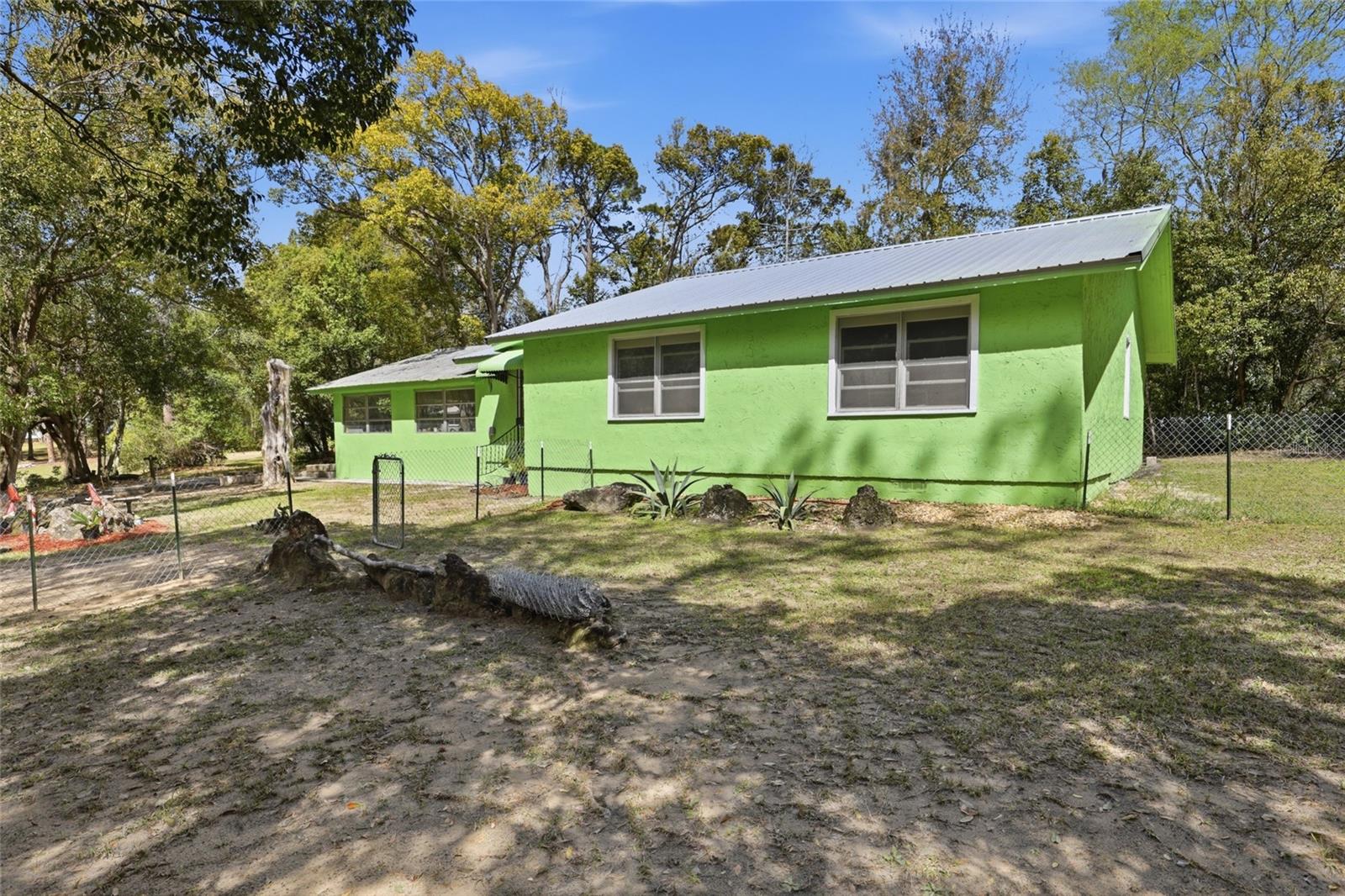 G M WHETSTONE ESTATE ADD TO H S - Residential