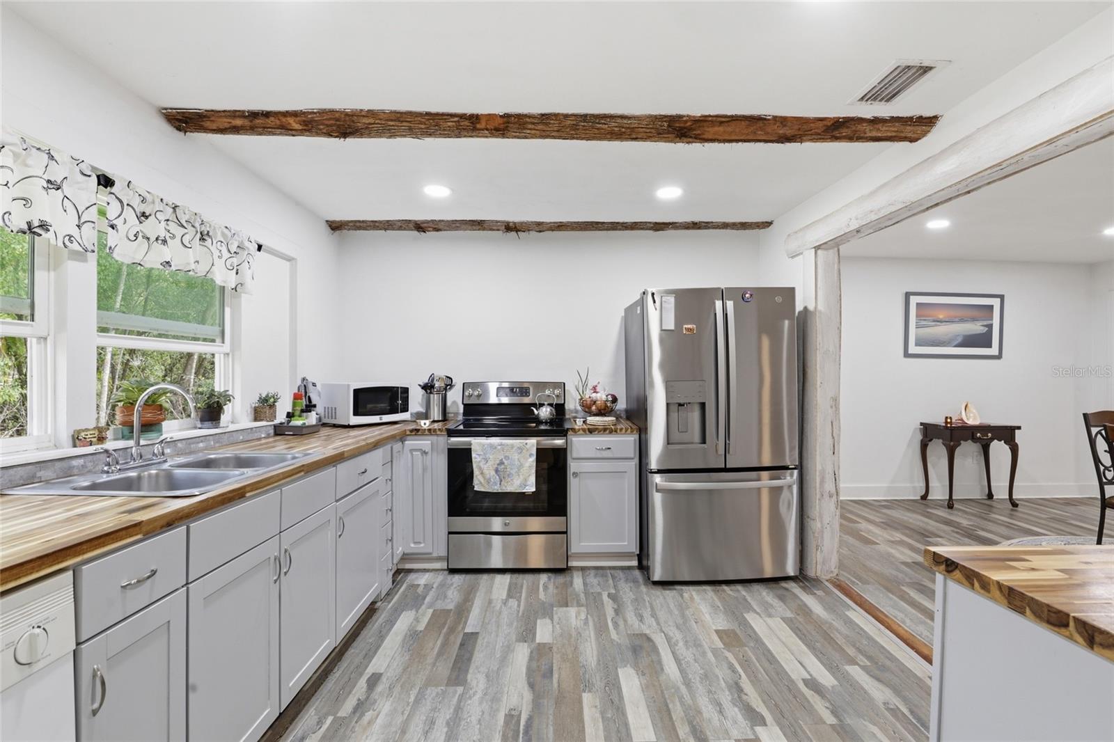 G M WHETSTONE ESTATE ADD TO H S - Residential