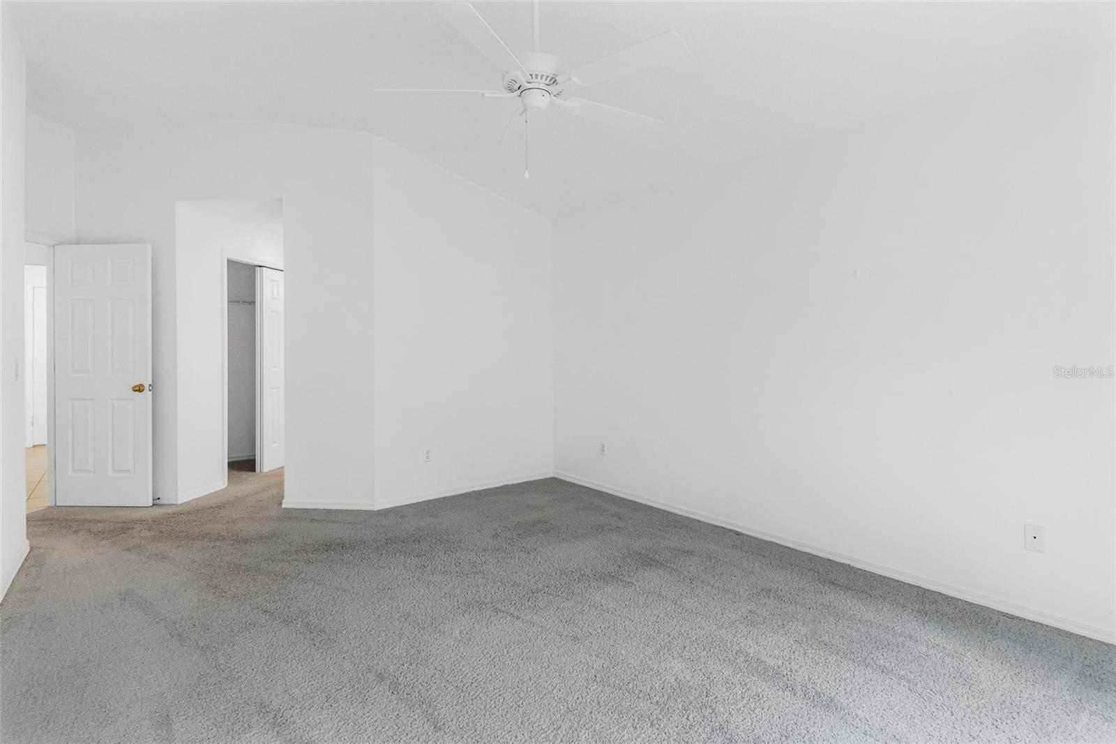 MT DORA COUNTRY CLUB MT DORA PH 02-5 - Residential