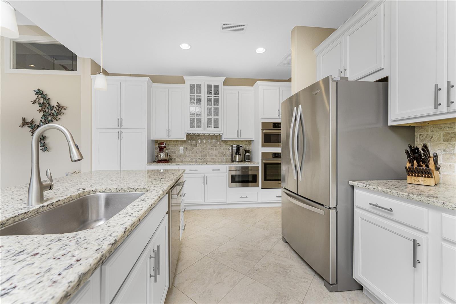 ROTONDA WEST LONG MEADOW - Residential