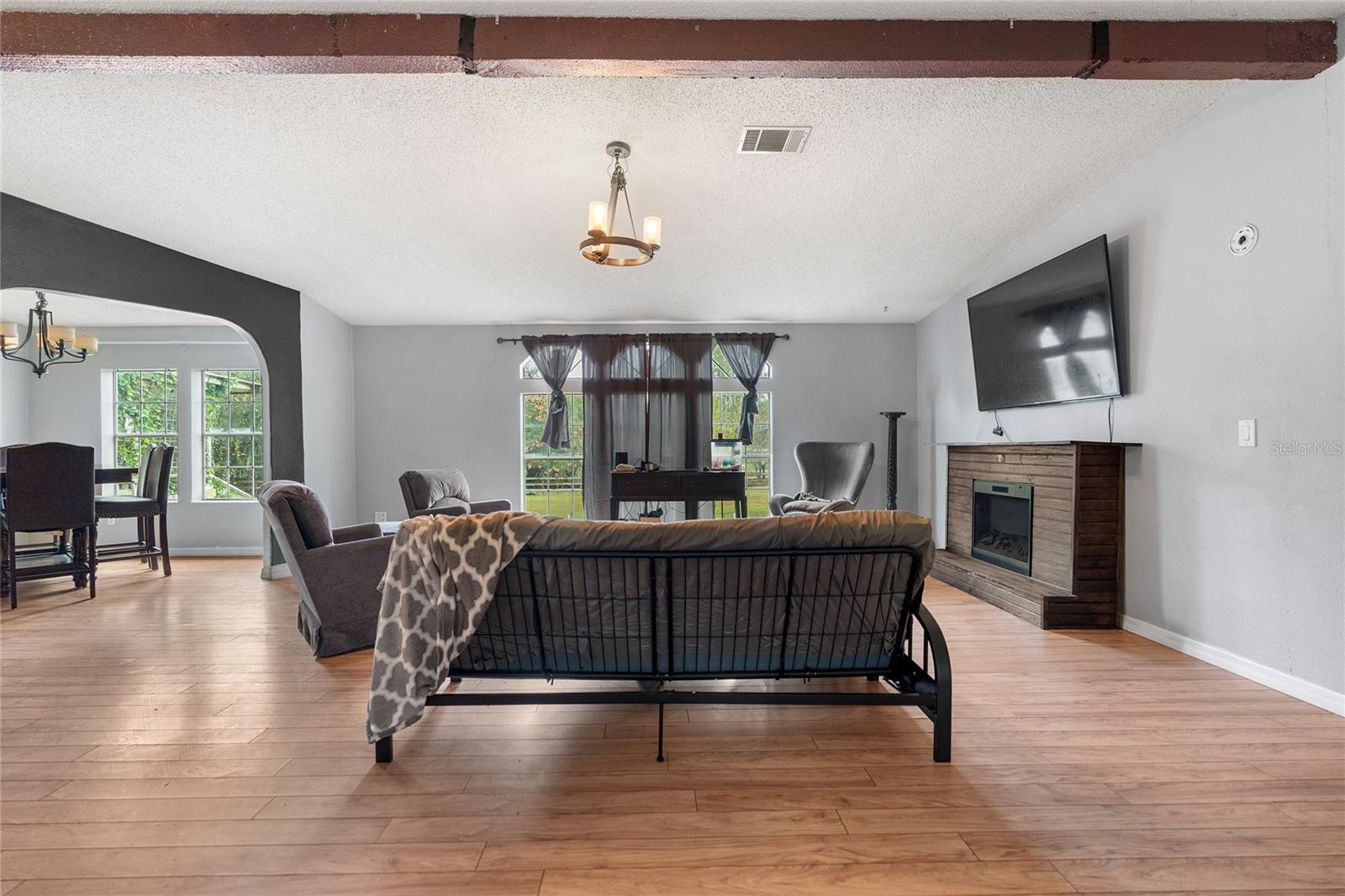 ACREAGE - Residential