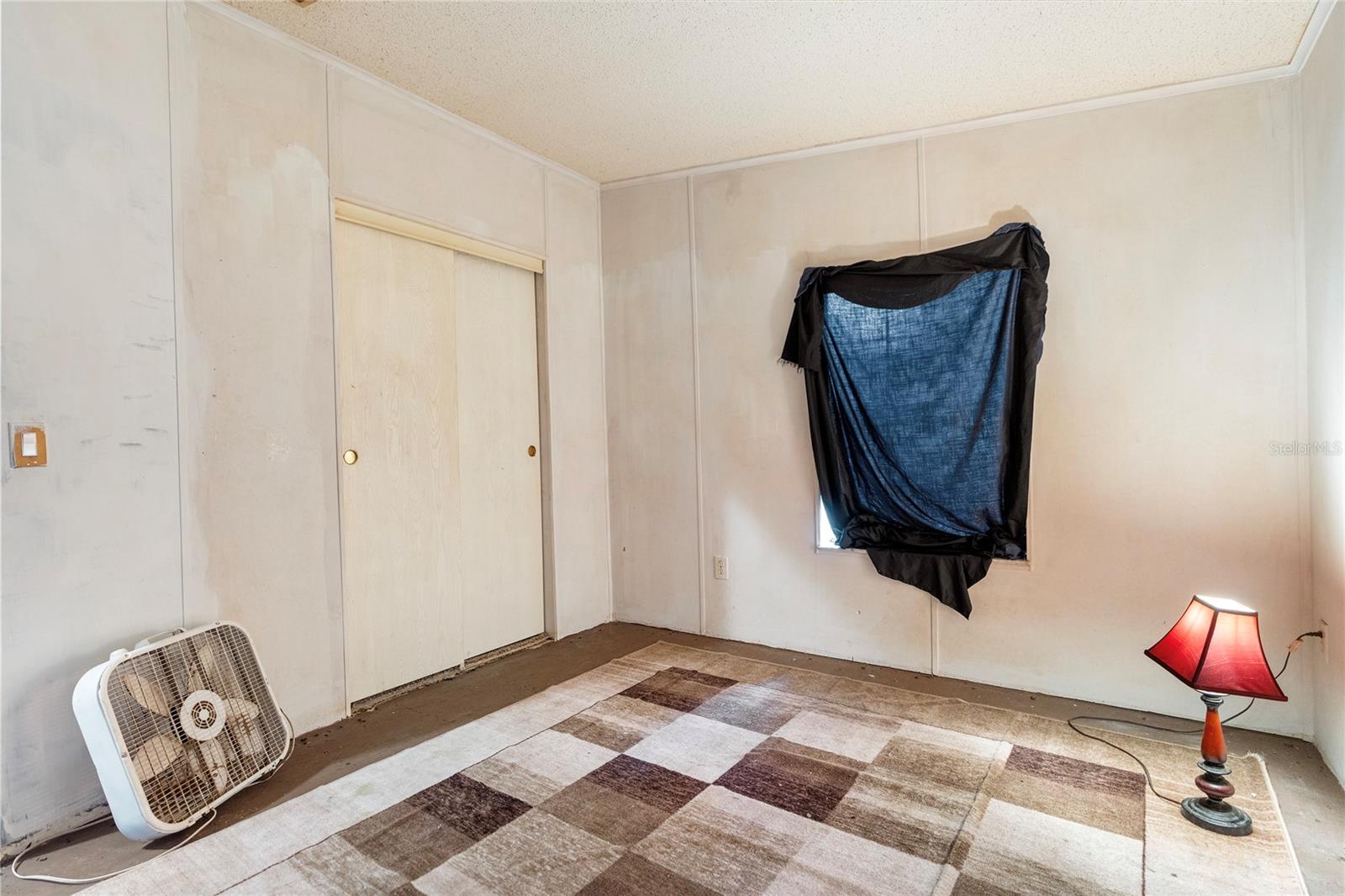 ACREAGE - Residential