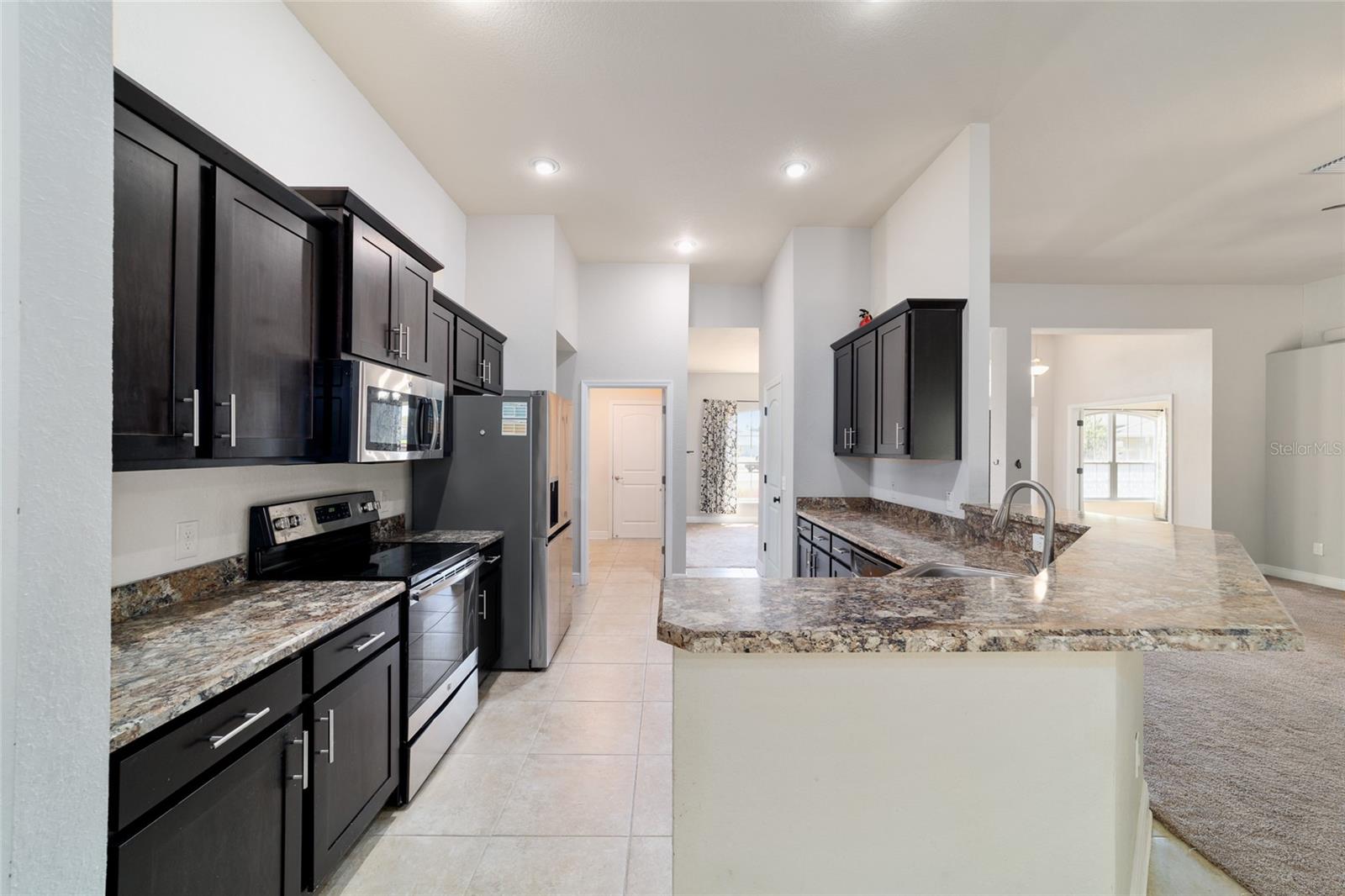 MAGNOLIA POINTE PH 2 - Residential