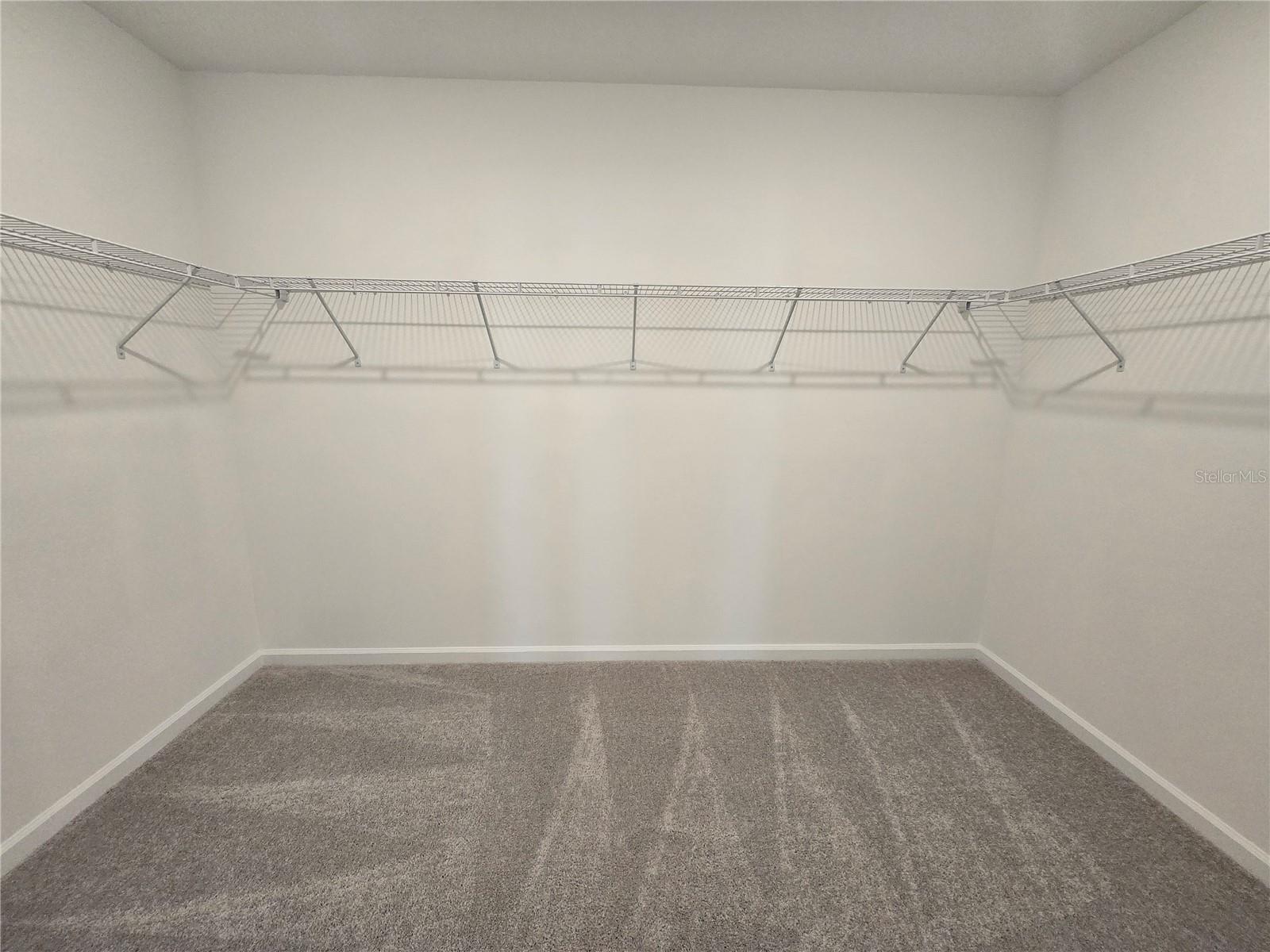 KNIGHTSBRIDGE PH 2 - Residential Lease