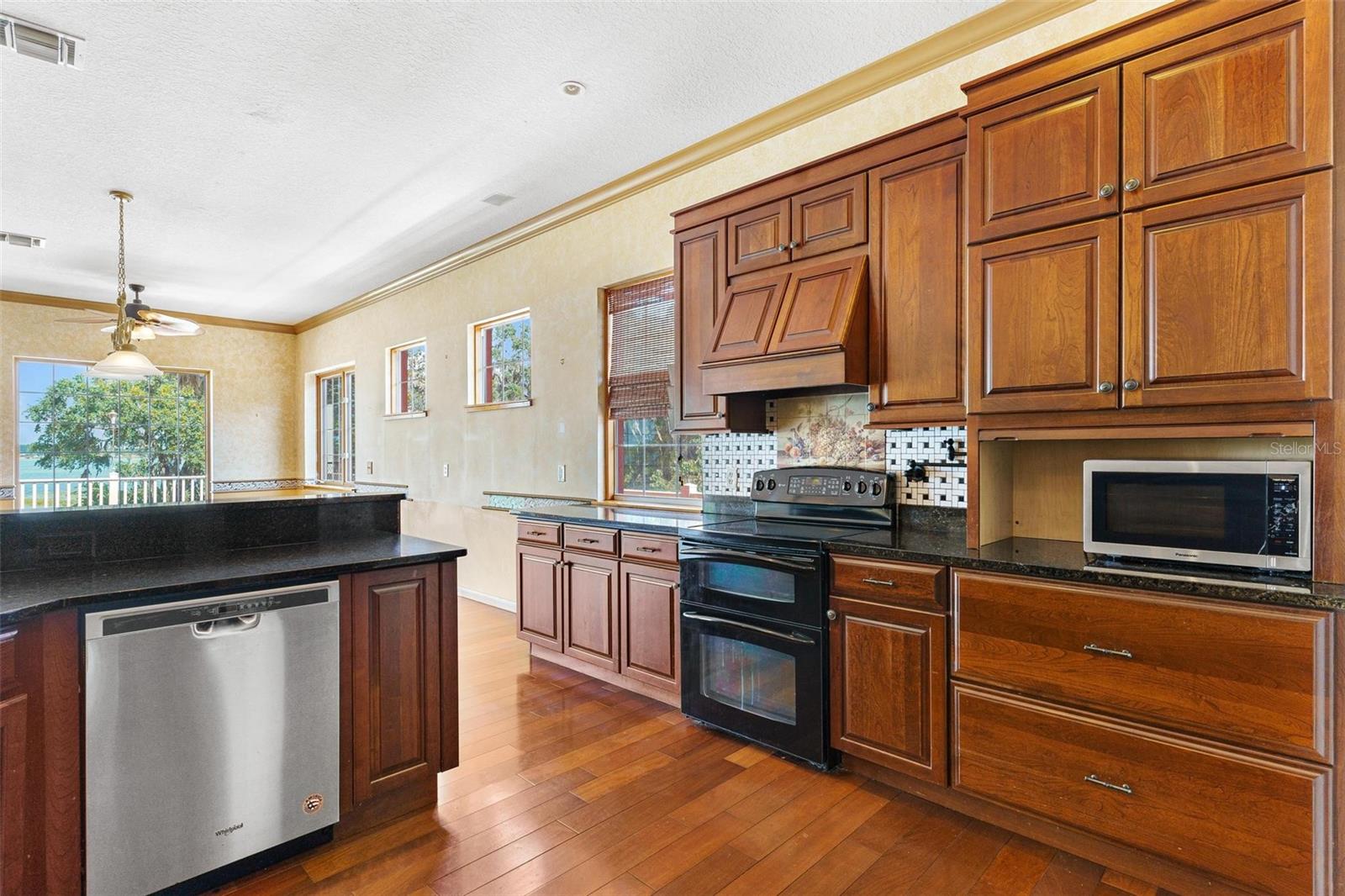 GRIFFIN SHORES - Residential