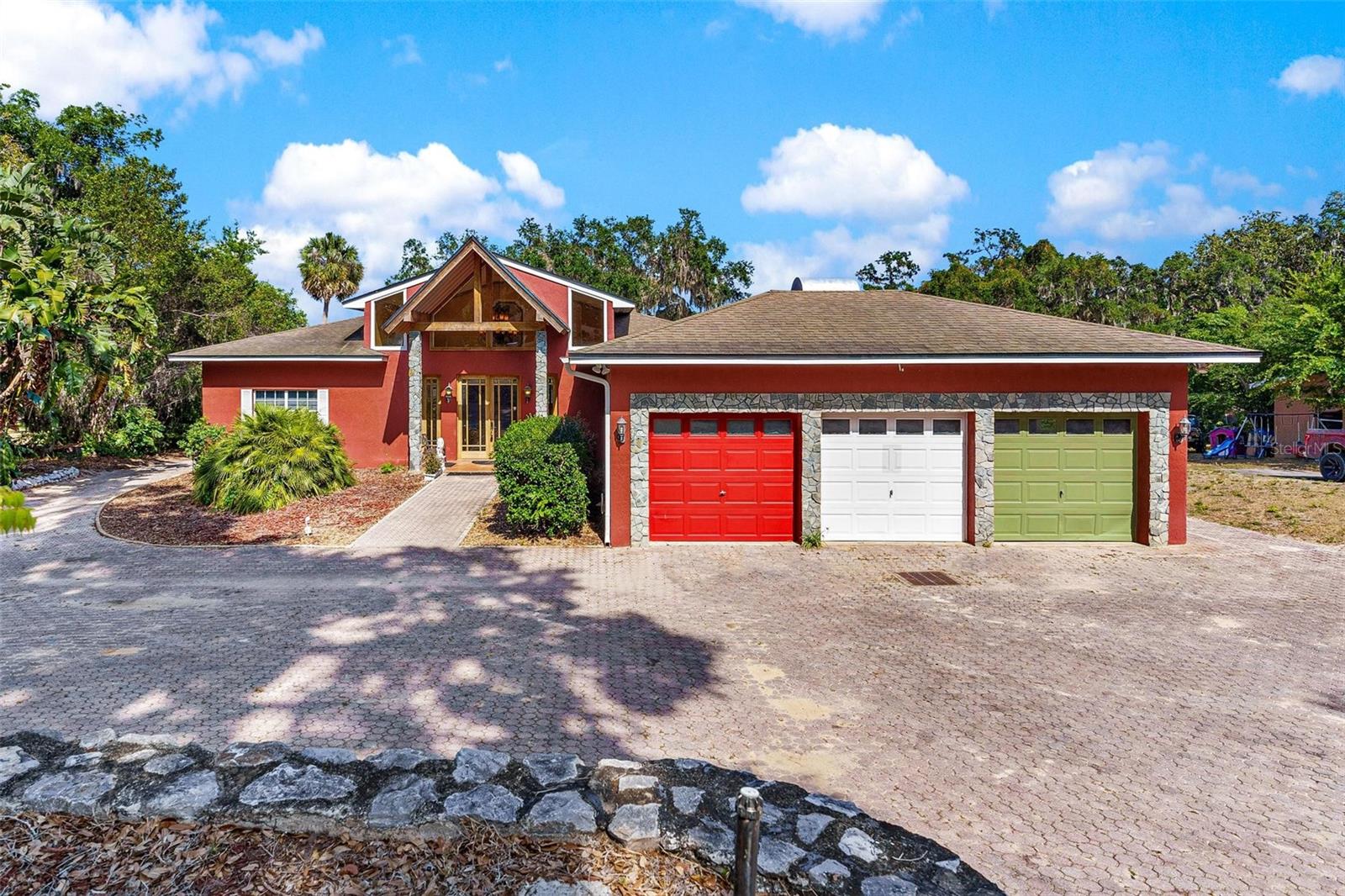 2400 N GRIFFIN DRIVE