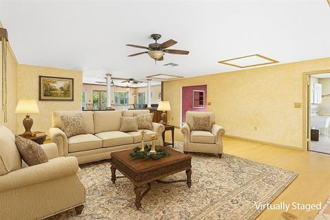 Tiny photo for 2400 N Griffin Drive, Leesburg, FL 34748 (MLS # G5096306)