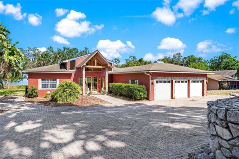 Photo of 2400 N Griffin Drive, Leesburg, FL 34748 (MLS # G5096306)