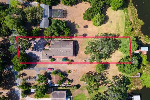 Tiny photo for 2400 N Griffin Drive, Leesburg, FL 34748 (MLS # G5096306)