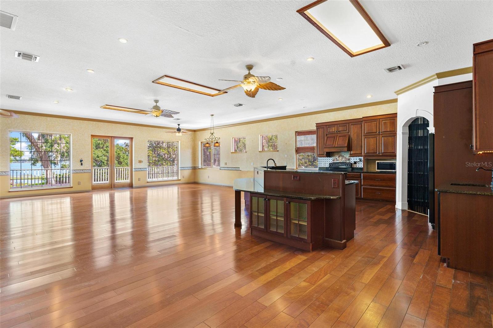 GRIFFIN SHORES - Residential