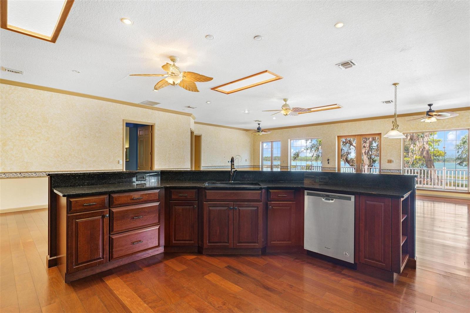 GRIFFIN SHORES - Residential