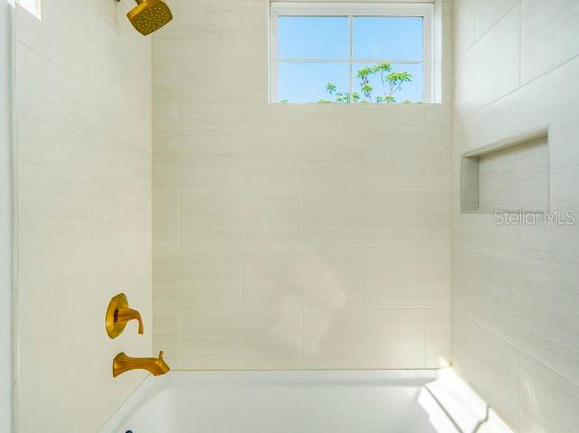 OAKLAND TOWN - Residential