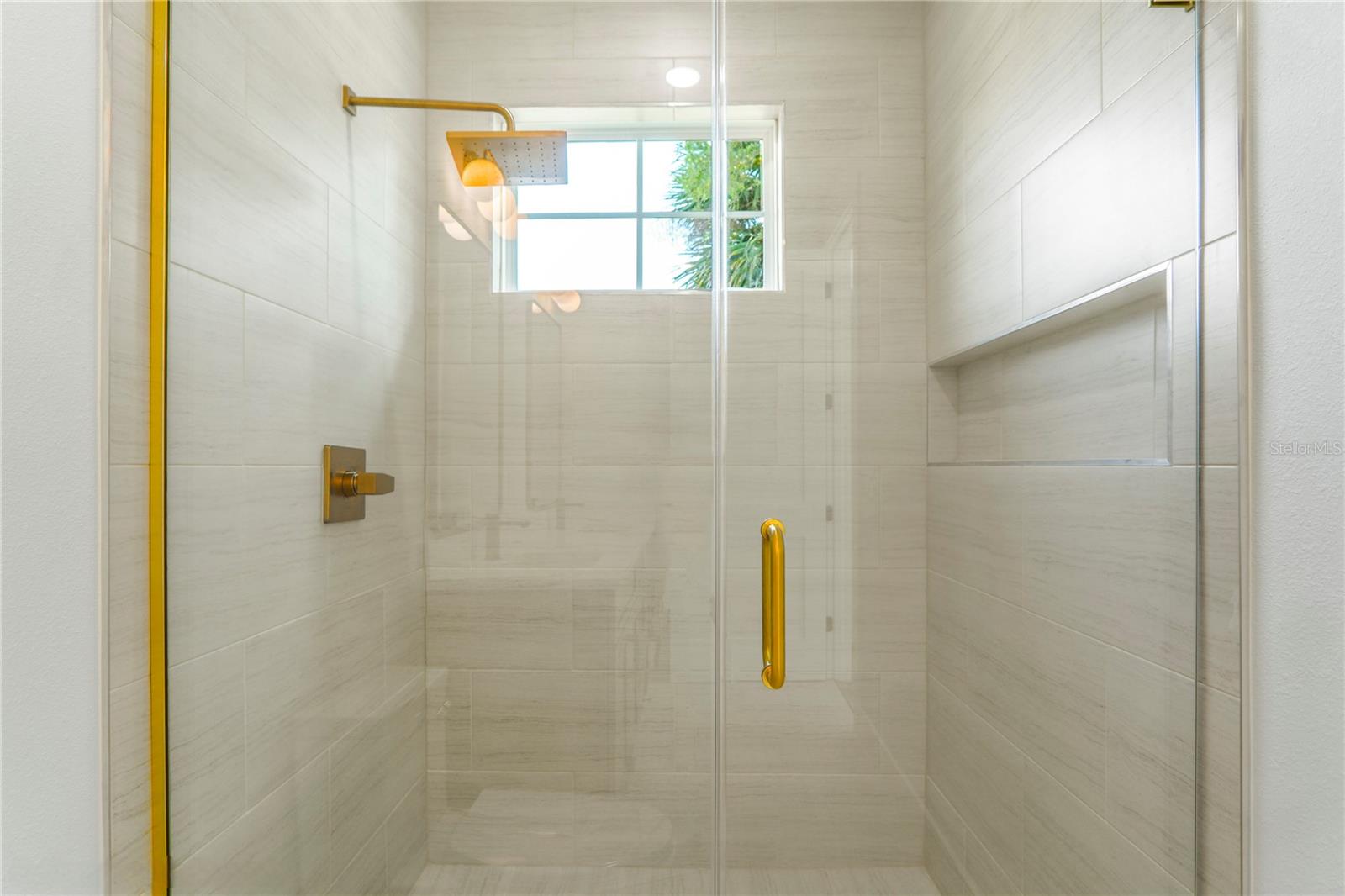 OAKLAND TOWN - Residential