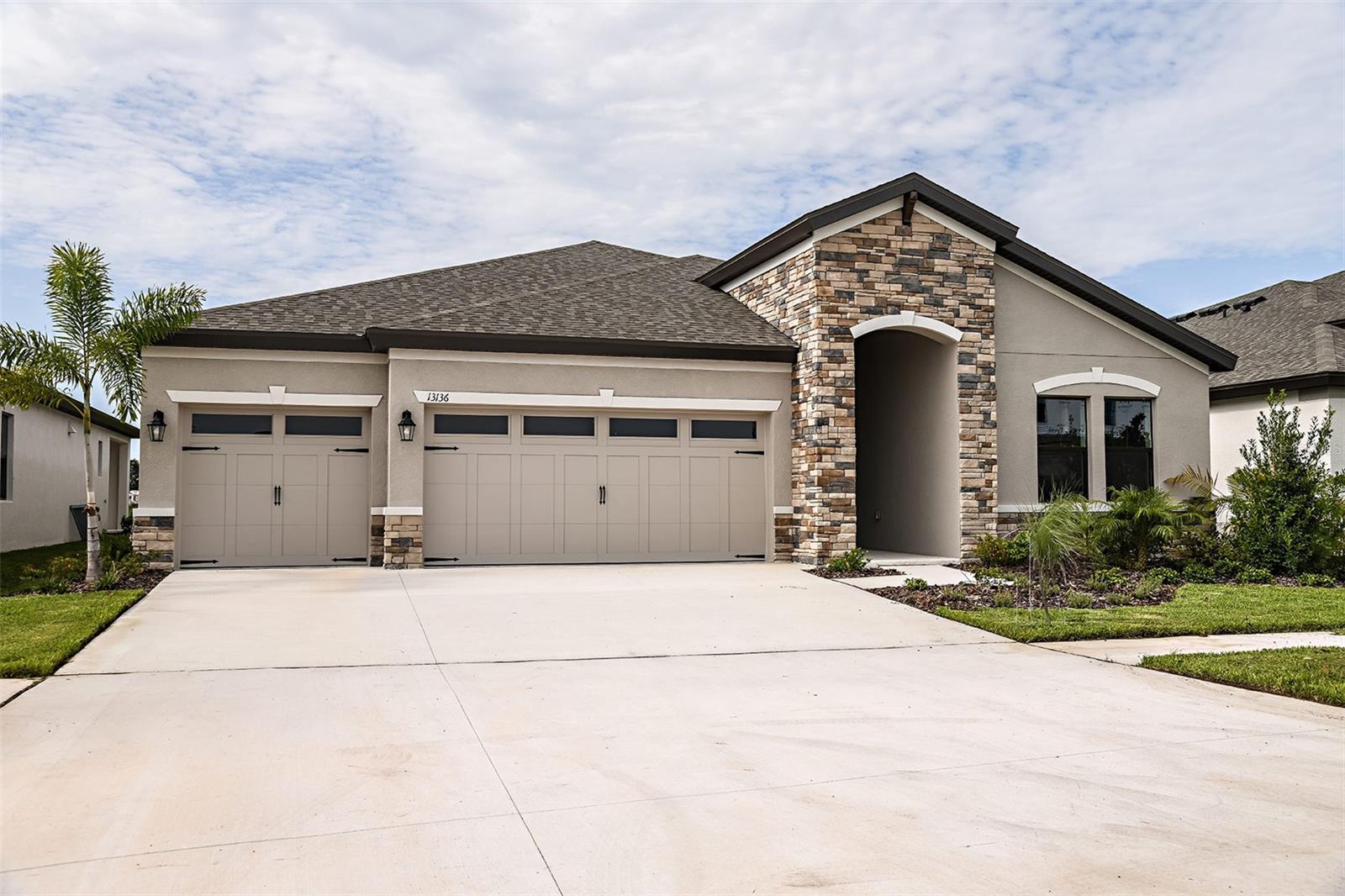2/15/2024
Listing Price amount for this Pending Sale includes Design and Structural Options
Exterior image shown for illustrative purposes only and may differ from actual home.