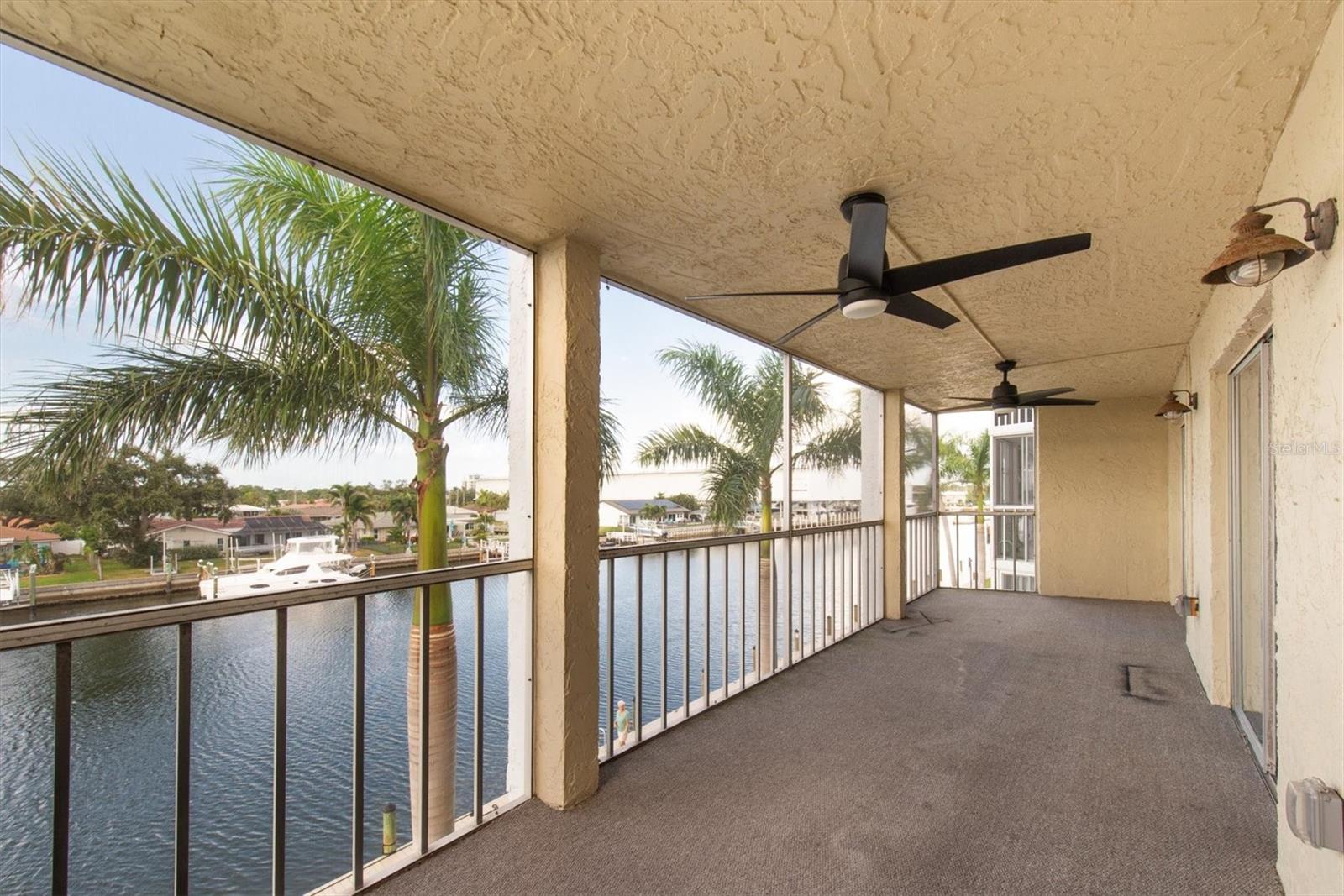 MOORINGS OF MAXIMO CONDO - Residential