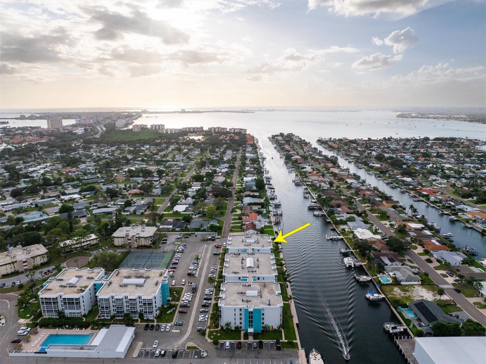 MOORINGS OF MAXIMO CONDO - Residential