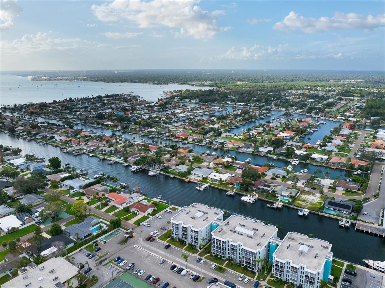 MOORINGS OF MAXIMO CONDO - Residential