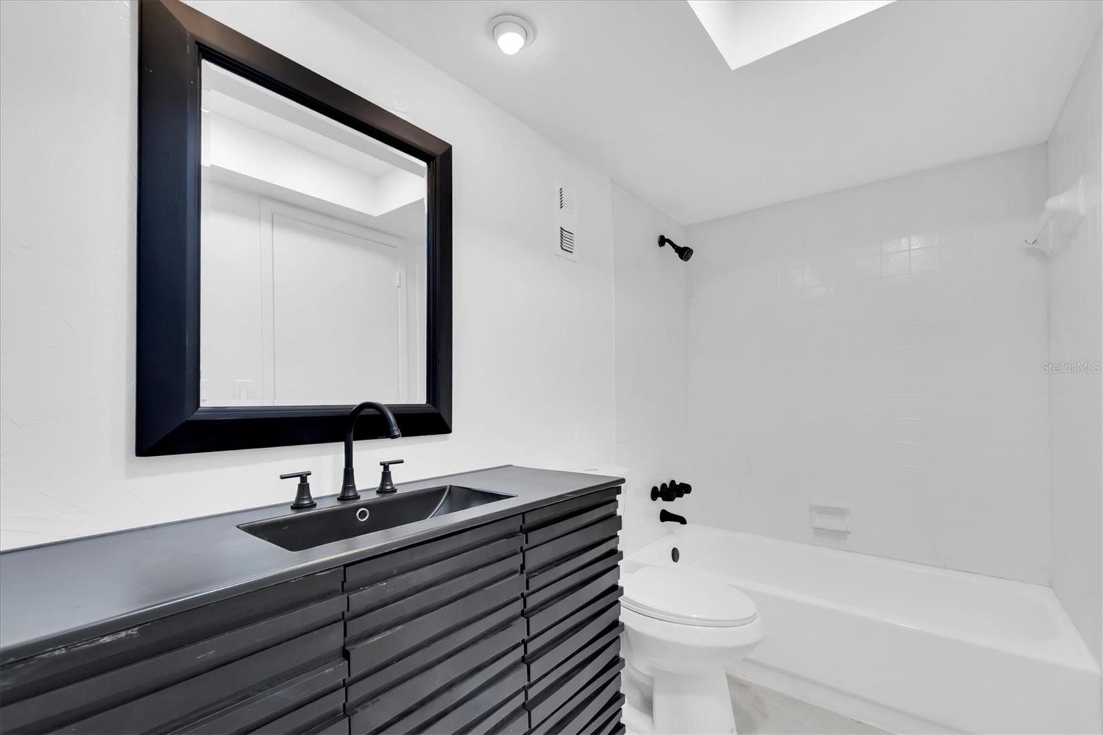 MOORINGS OF MAXIMO CONDO - Residential