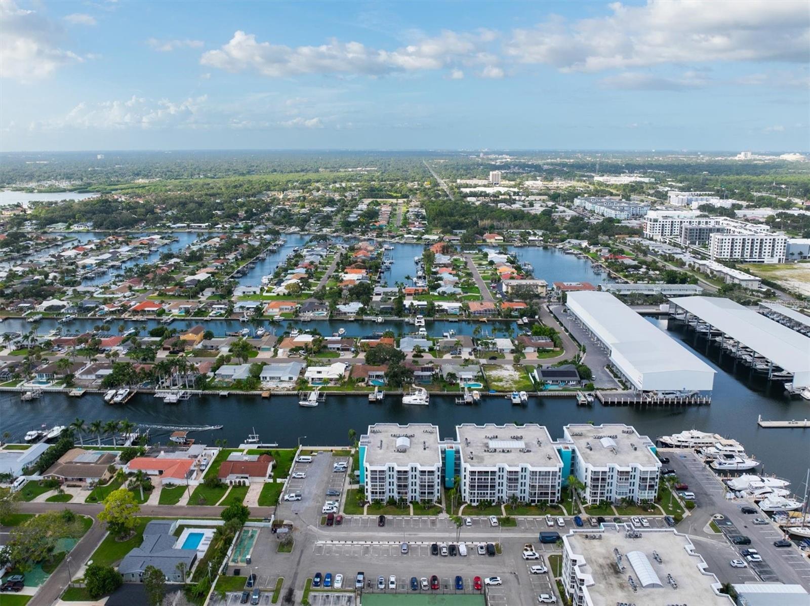 MOORINGS OF MAXIMO CONDO - Residential