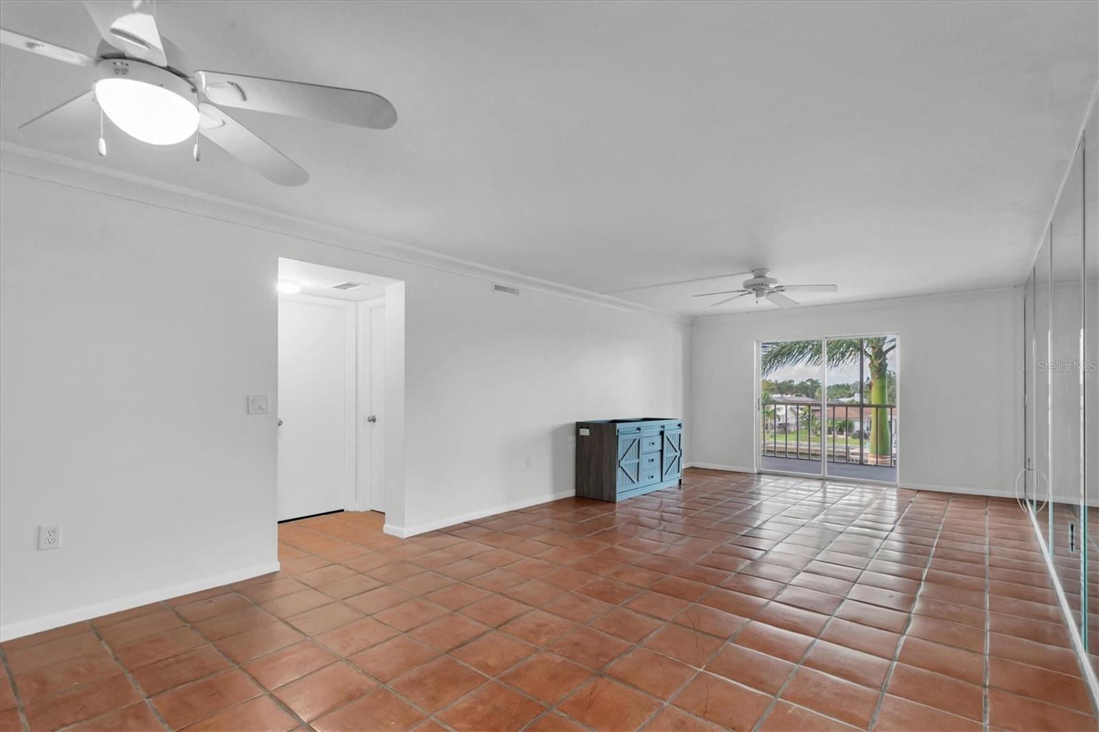 MOORINGS OF MAXIMO CONDO - Residential