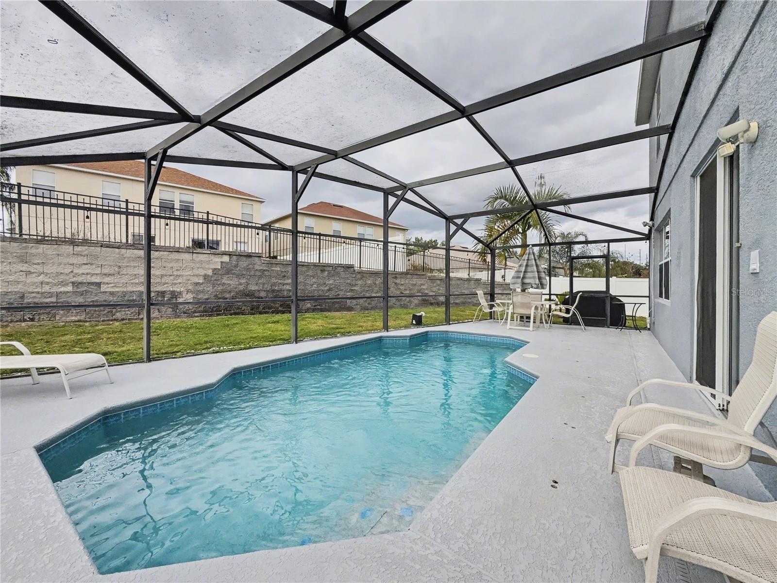 BELLA TOSCANA - Residential Lease