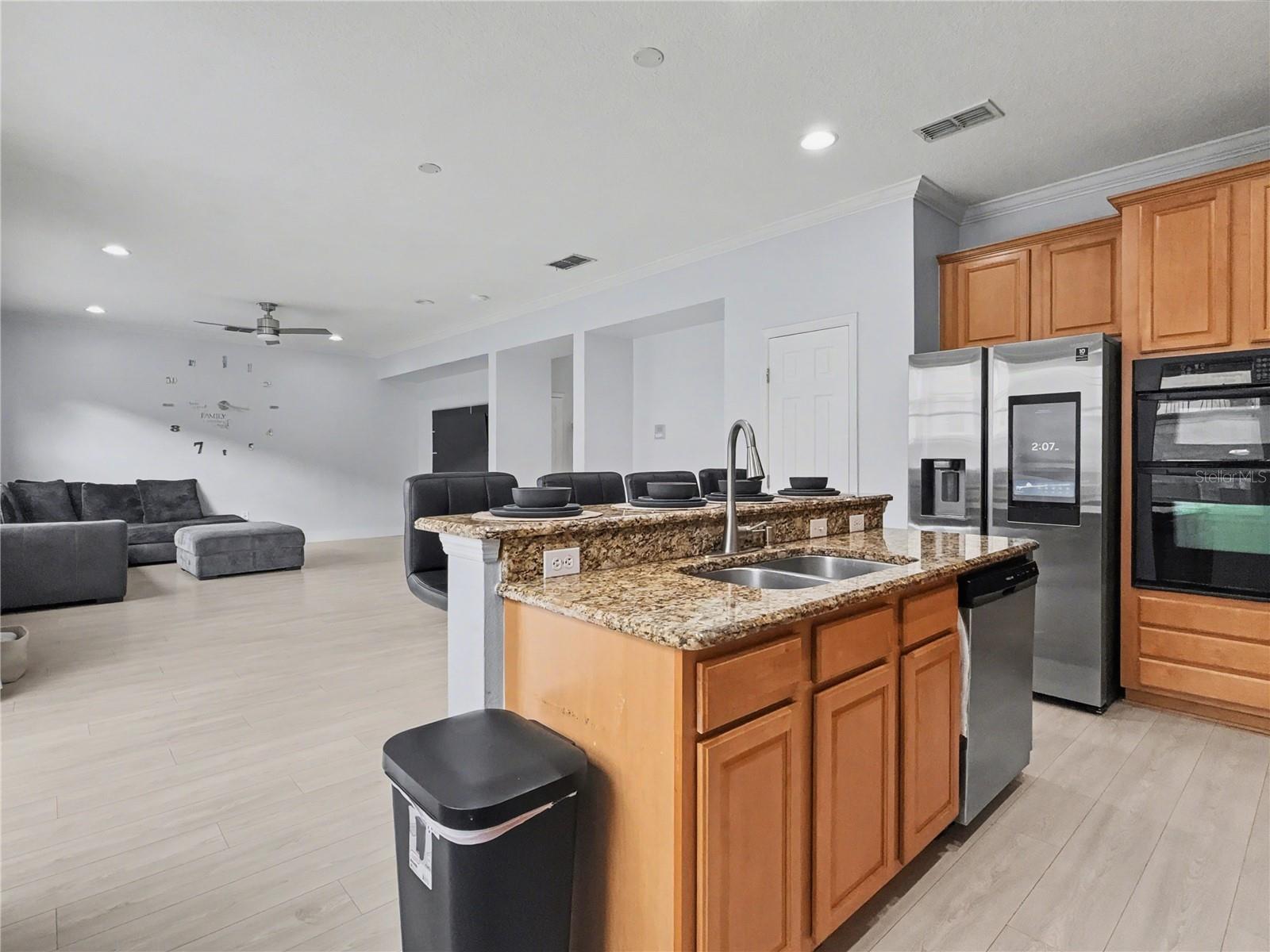 BELLA TOSCANA - Residential Lease