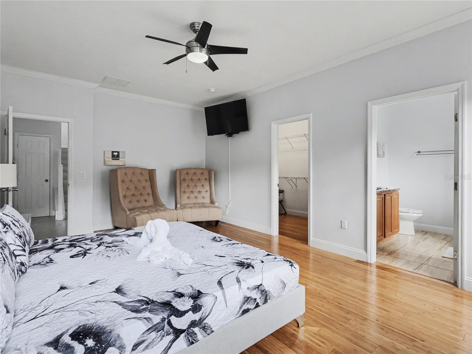 BELLA TOSCANA - Residential Lease