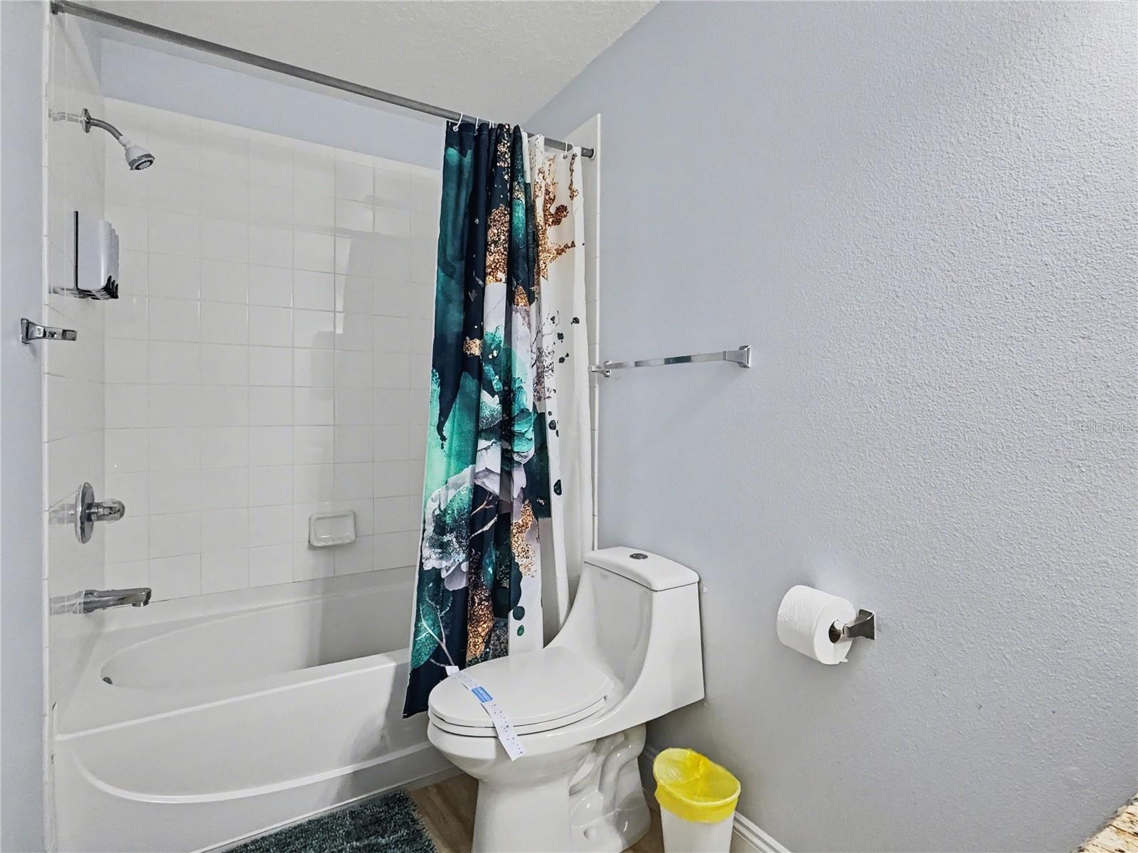 BELLA TOSCANA - Residential Lease