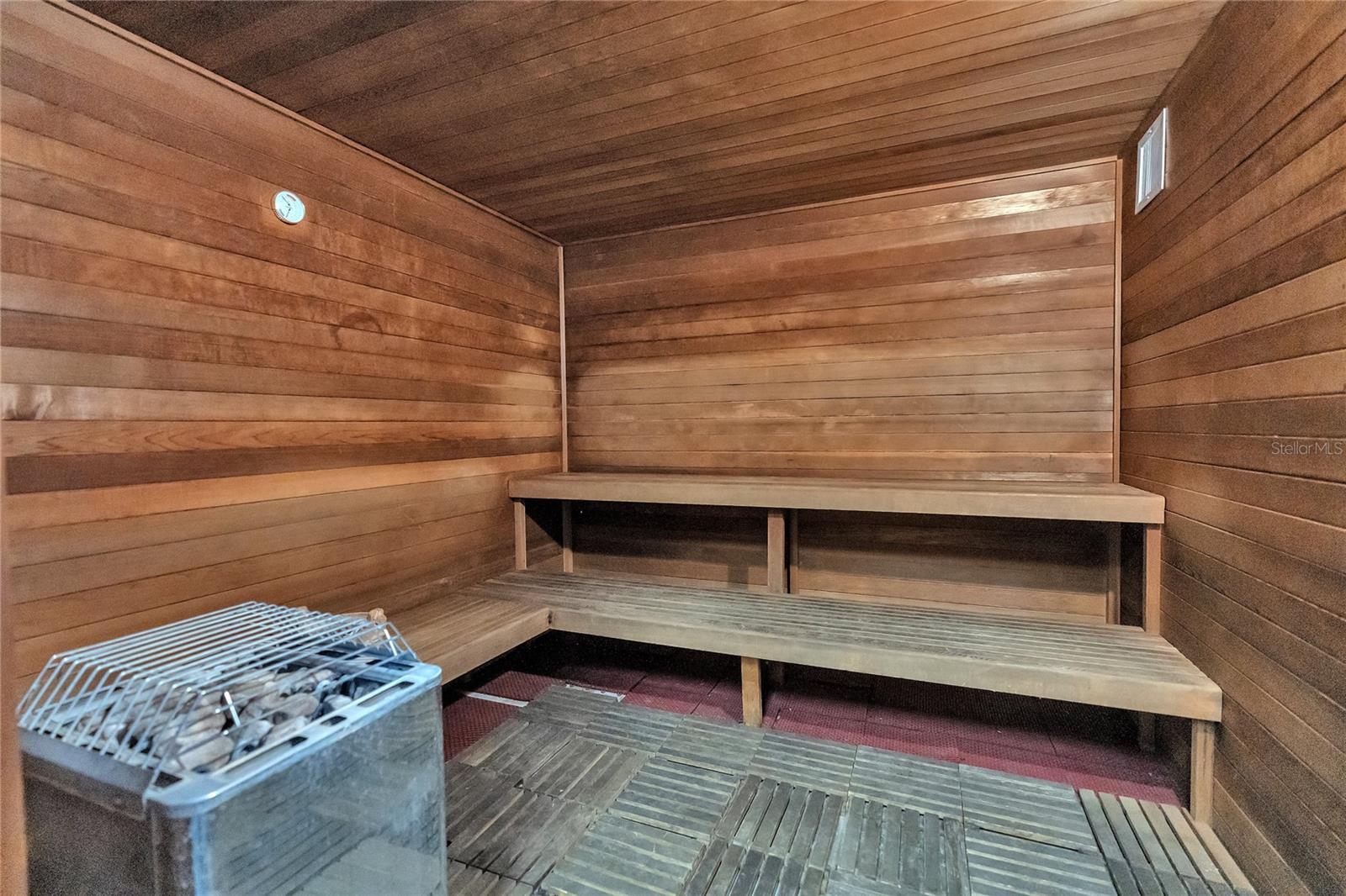 PARADISE PALMS RESORT PH 4 - Residential