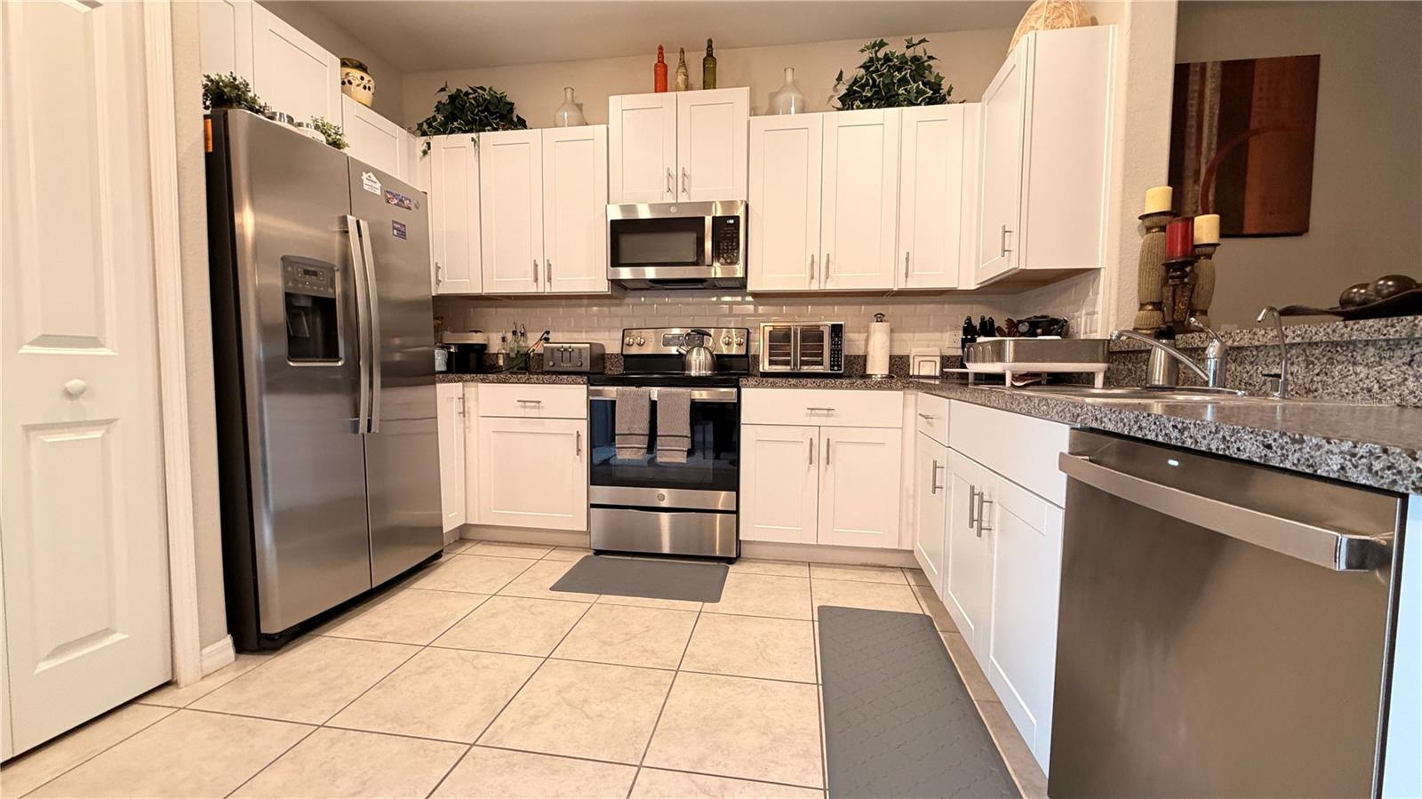 HAVEN AT MEADOW POINT - Residential