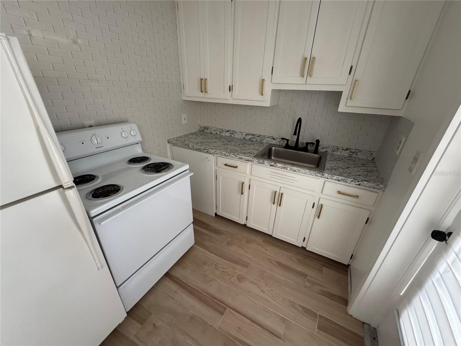 ENGLEWOOD OF - Residential Lease