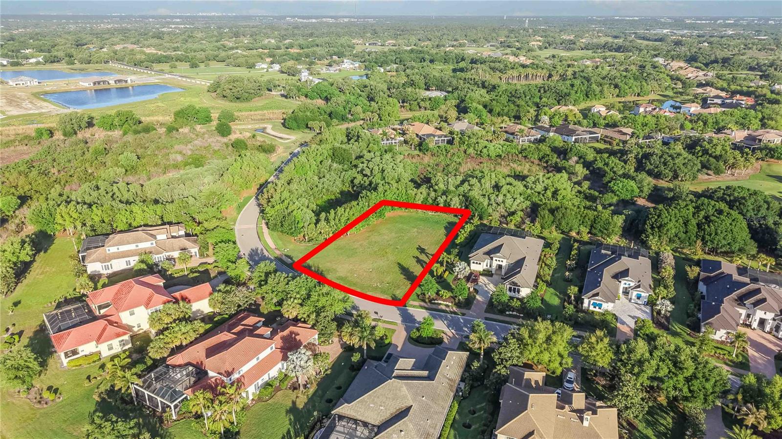 FOUNDERS CLUB - Residential