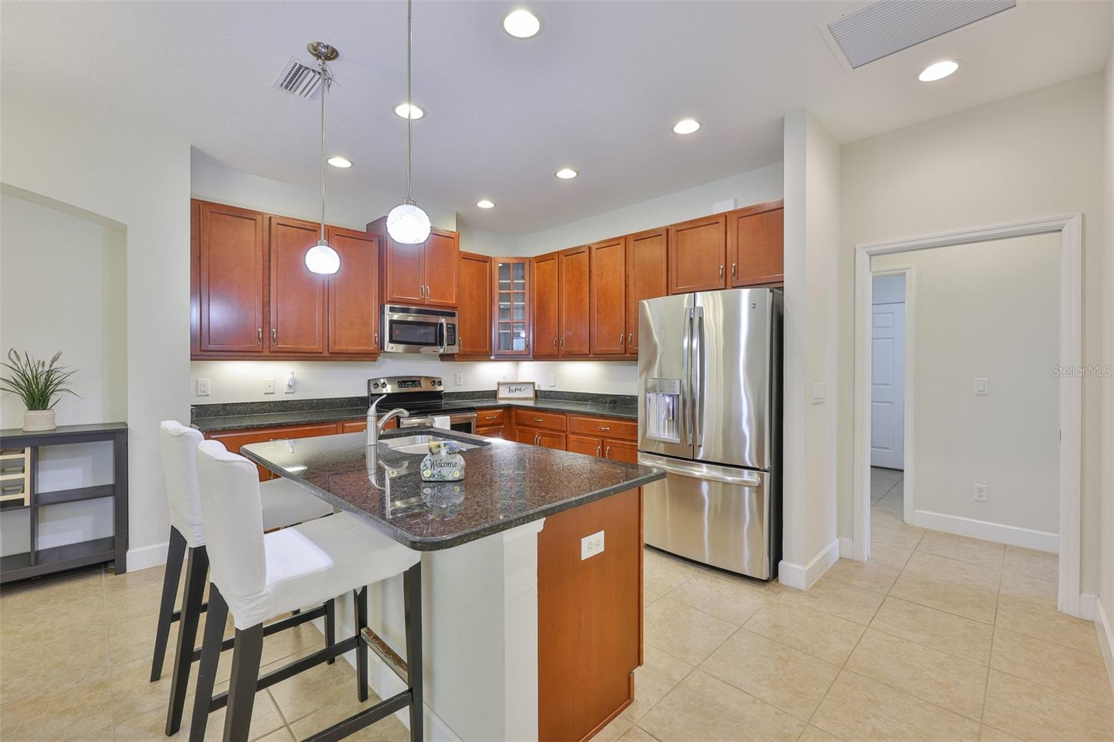 SUN CITY CENTER UNIT 274 & 2 - Residential