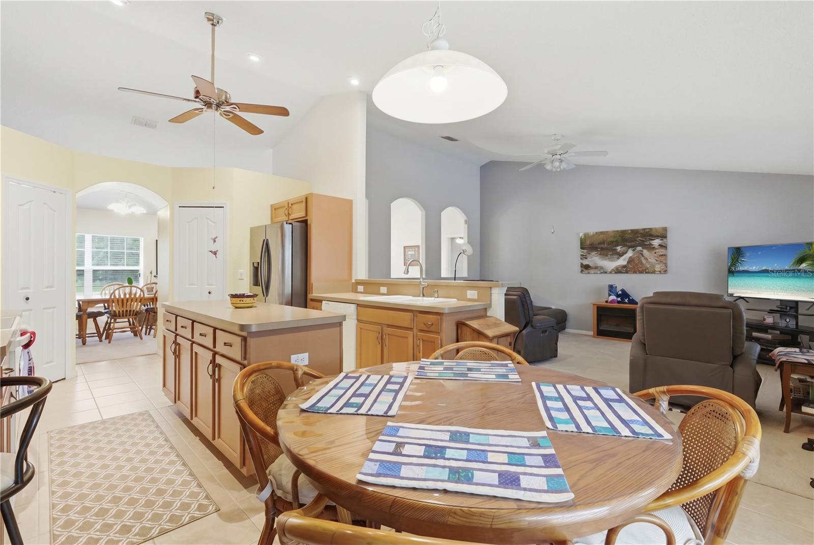 ROYAL HIGHLANDS - Residential